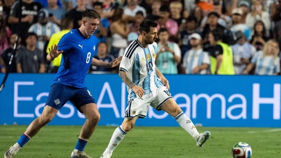 lionel-messi-argentina-iceland.jpg