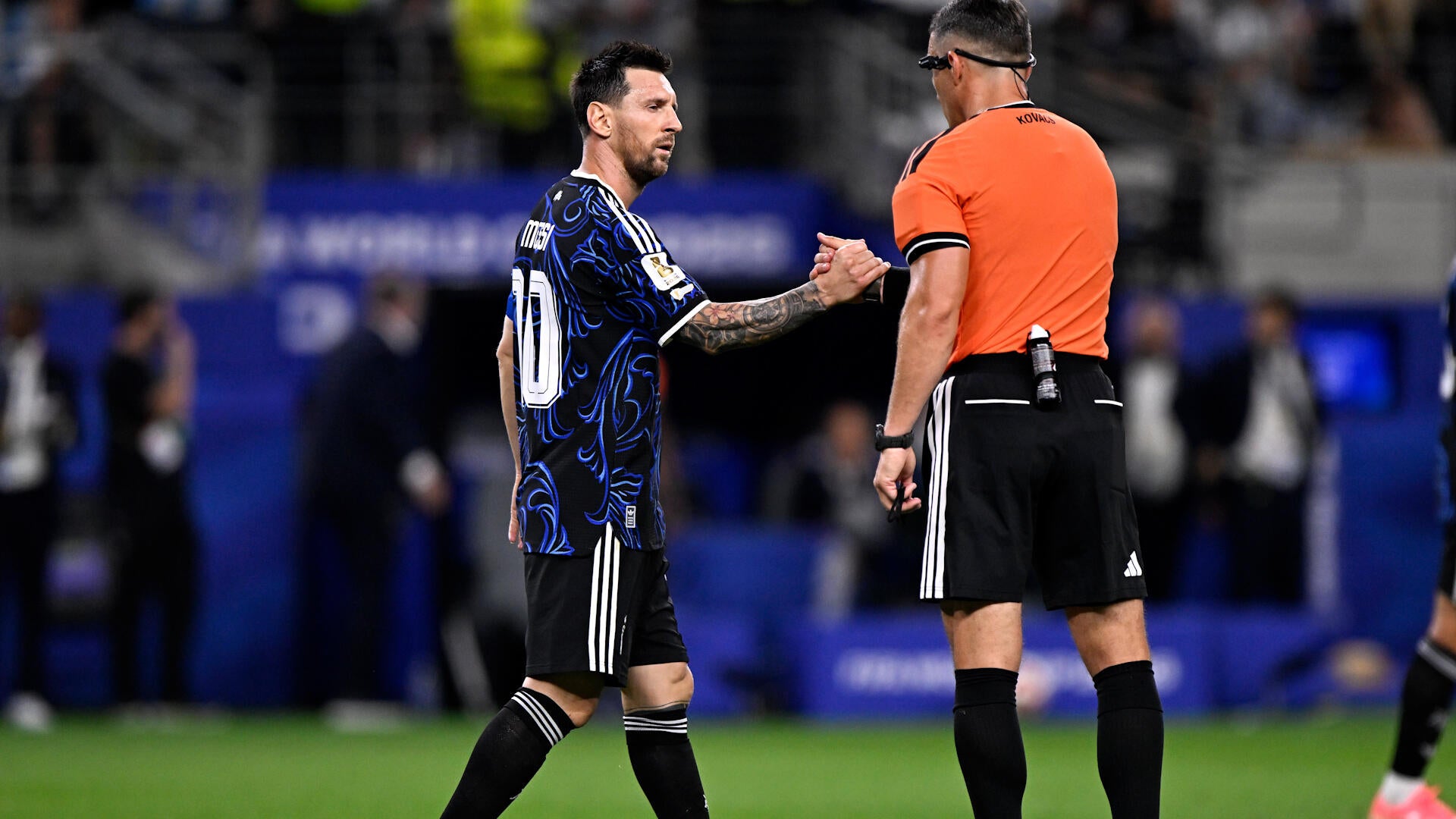 https://sportshub.cbsistatic.com/i/2026/06/28/532e9279-0c54-4a98-81d2-8535003e9dc6/messi.jpg