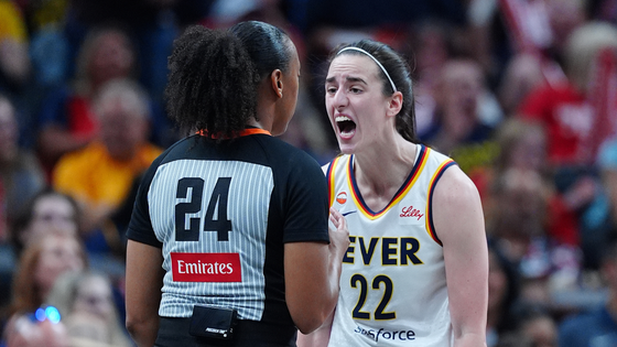 caitlin-clark-yells-at-ref-1.png