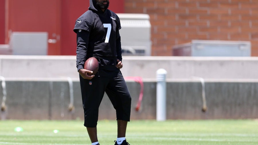 Cardinals, Jacoby Brissett agree to one-year deal for $15.5 million, per report