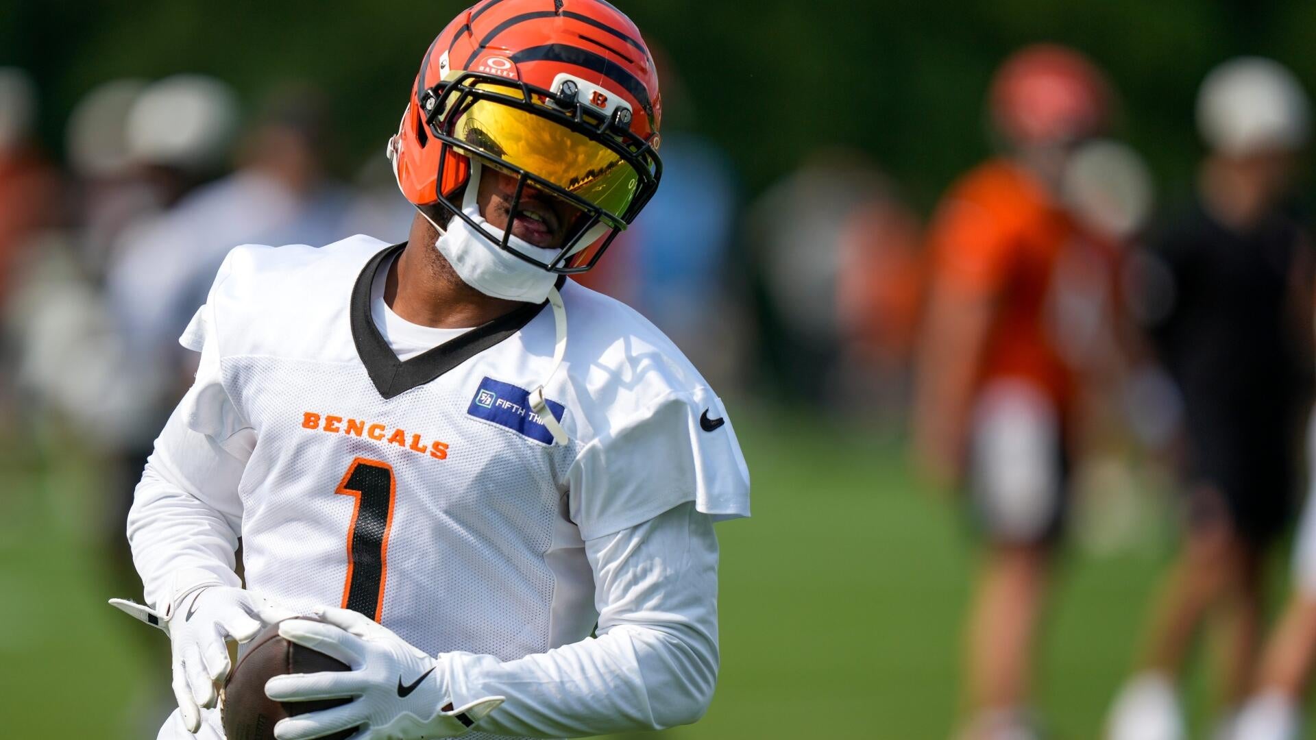 Fantasy football 2026 rankings, draft prep: Model reveals QB, RB, WR, TE picks, cheat sheets, ADP, tiers