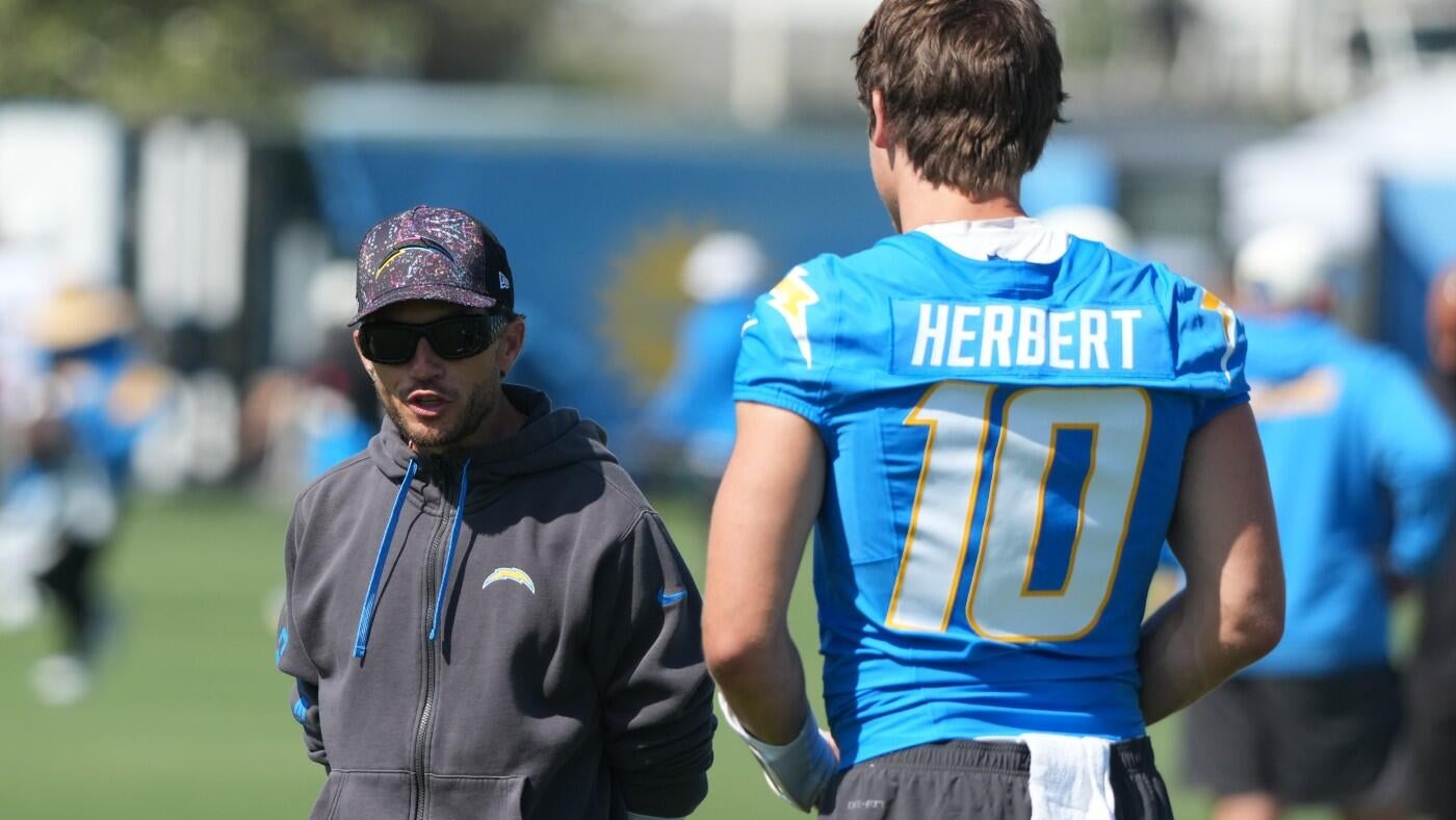 Justin Herbert found peace off the field. Mike McDaniel could bring it to the Chargers offense