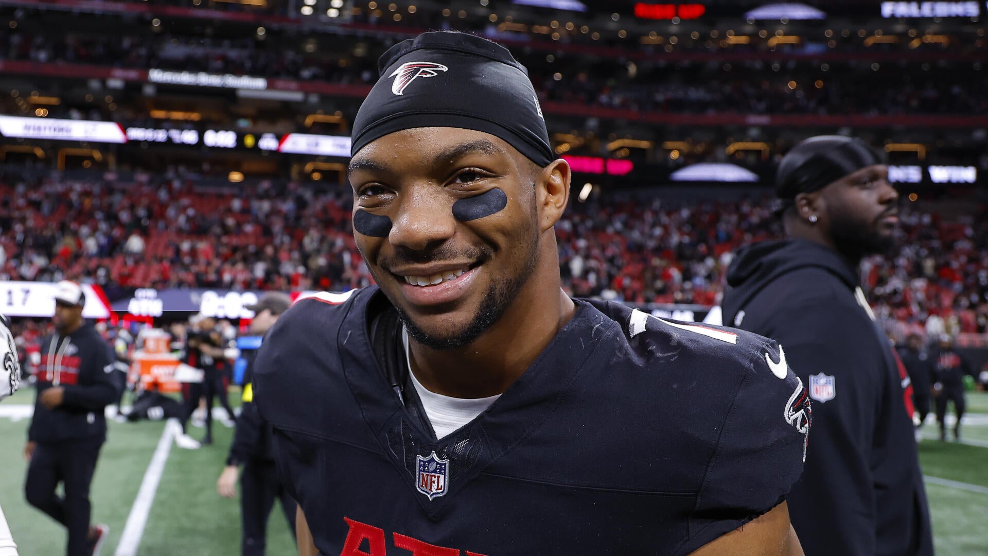 Highest-paid players at every NFL position: A look at who is cashing the biggest check heading into 2026