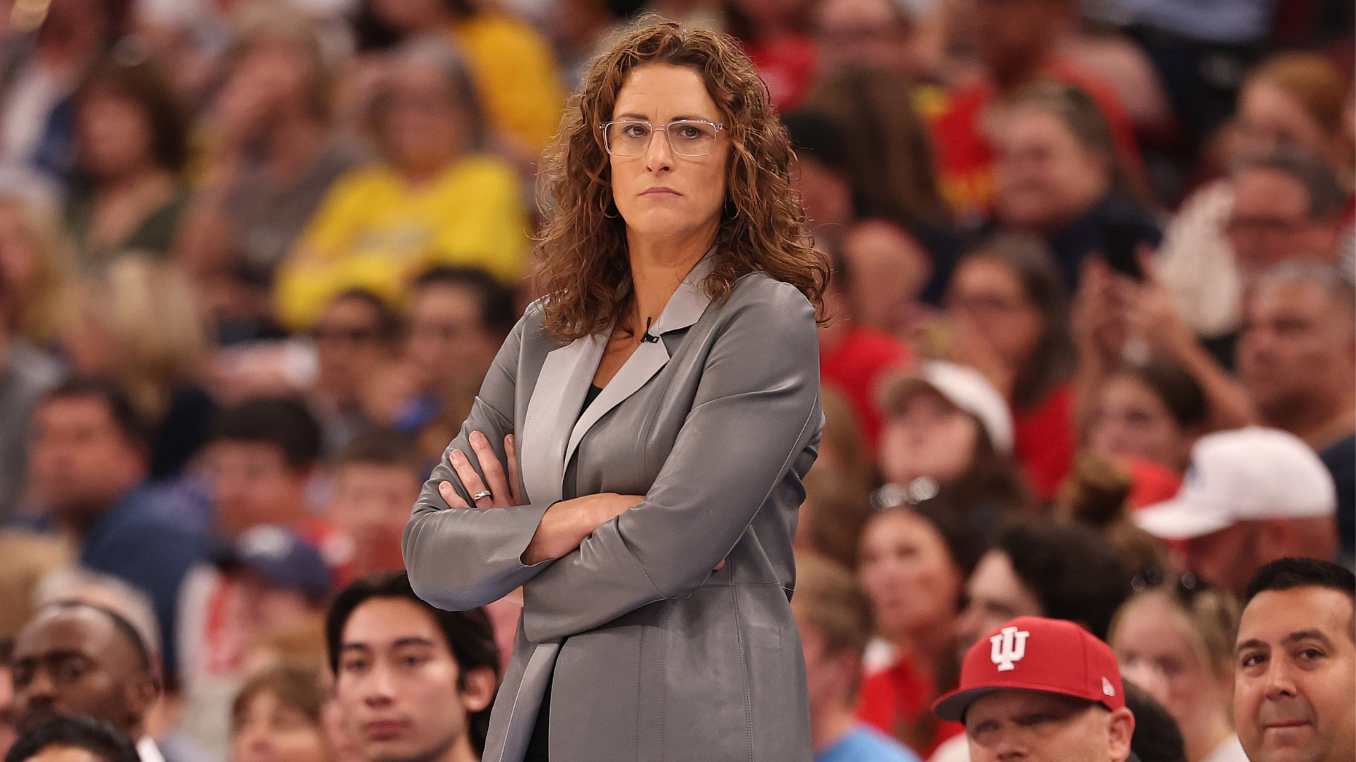 Fever coach fires back at critics after Sophie Cunningham-DiJonai Carrington incident: 'Go to hell'