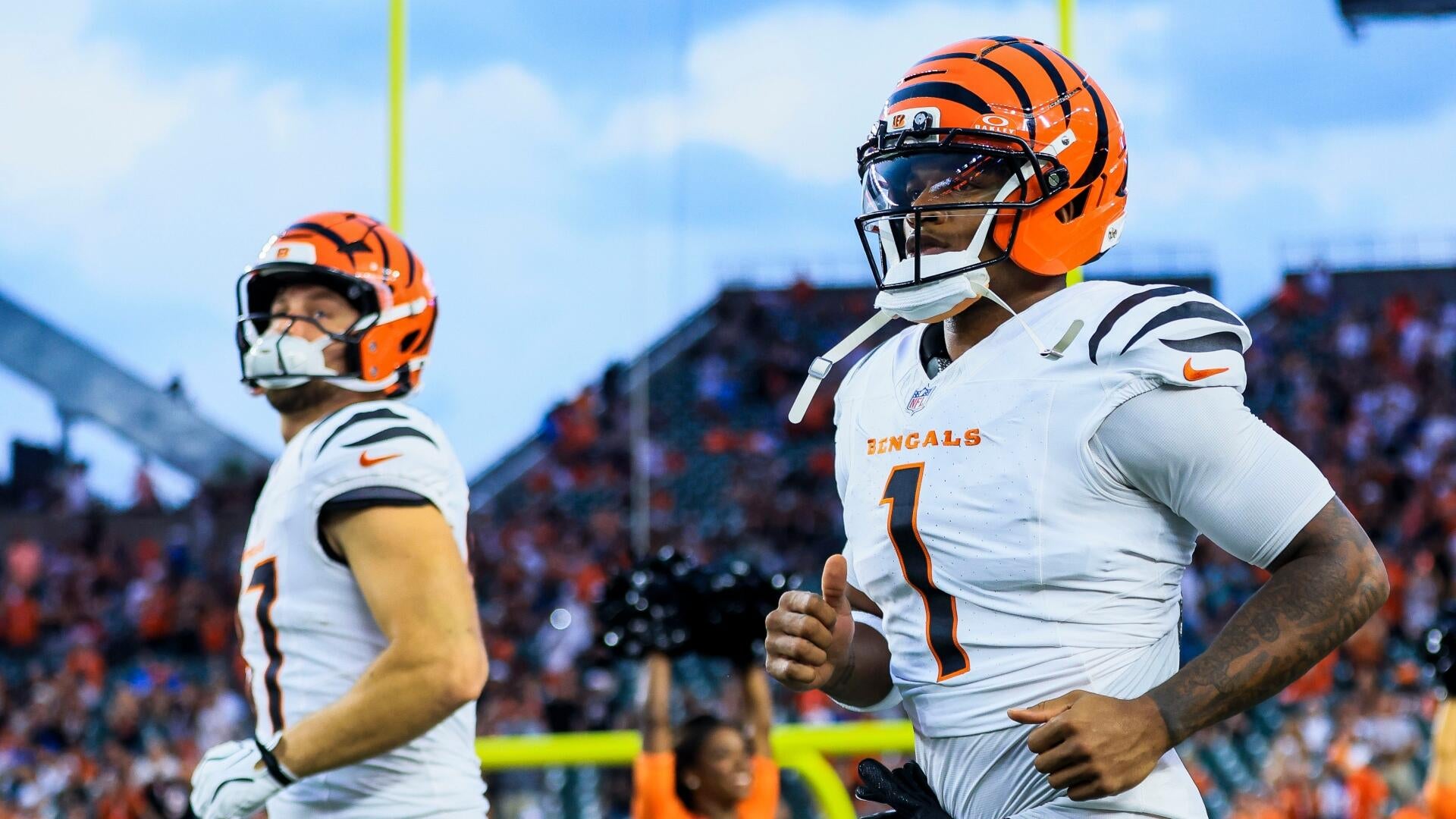 Fantasy football 2026 rankings, draft prep: NFL model makes QB, RB, WR, TE picks, cheat sheets, ADP, tiers