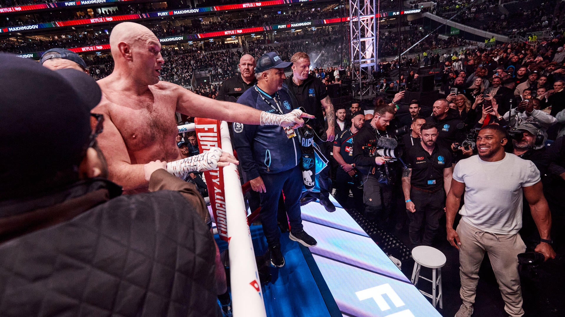 Tyson Fury vs. Anthony Joshua: English heavyweight super fight set for December in Cardiff, Wales