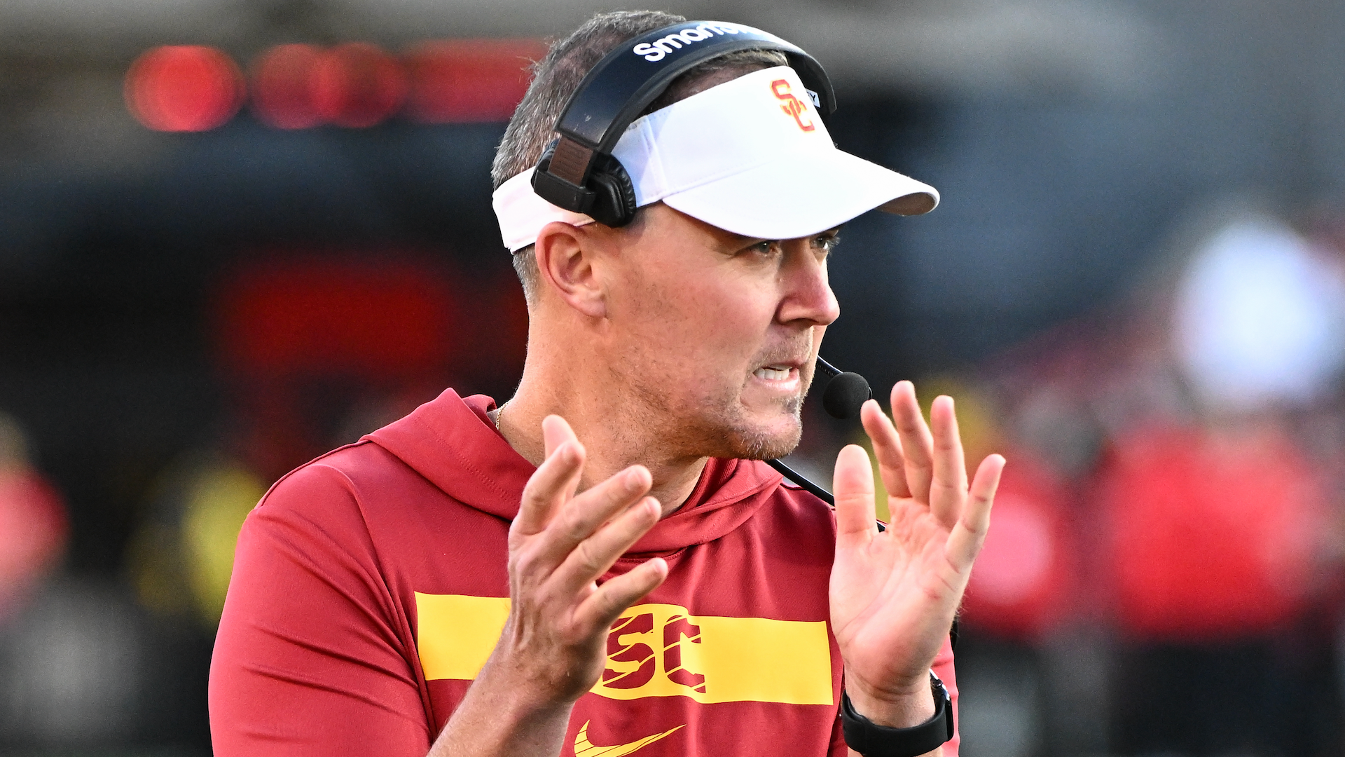 Lincoln Riley rejects USC attendance concerns as empty LA Coliseum seats for opener spark criticism