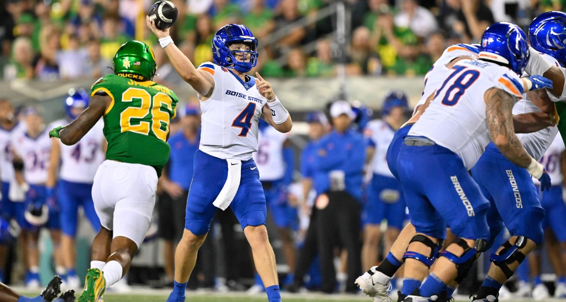 Boise State vs. Oregon CFB picks, parlay: Are No. 2 Ducks on upset alert Saturday?