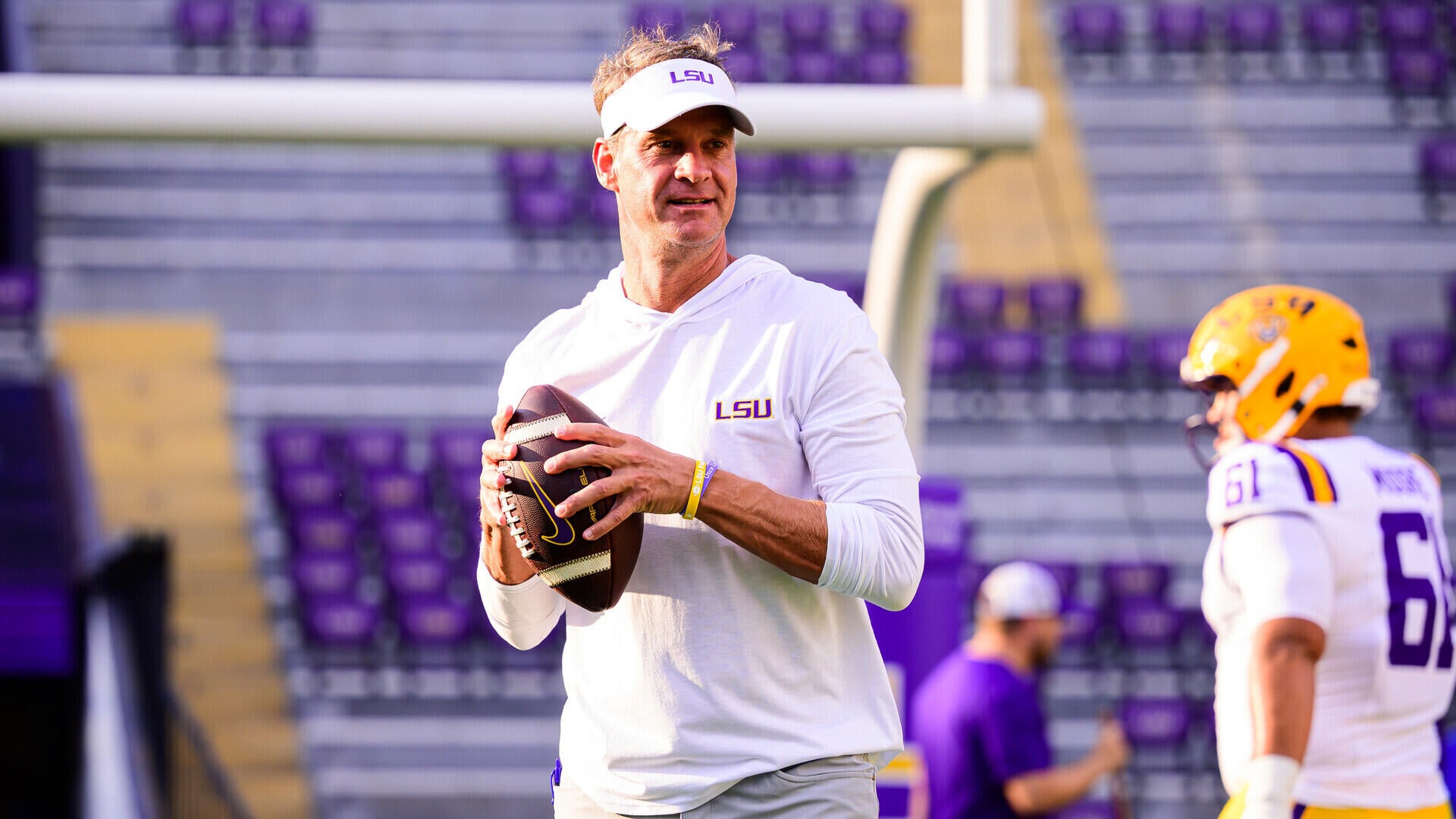 College football picks for Week 1; how Clippers can rebound from Kawhi Leonard saga