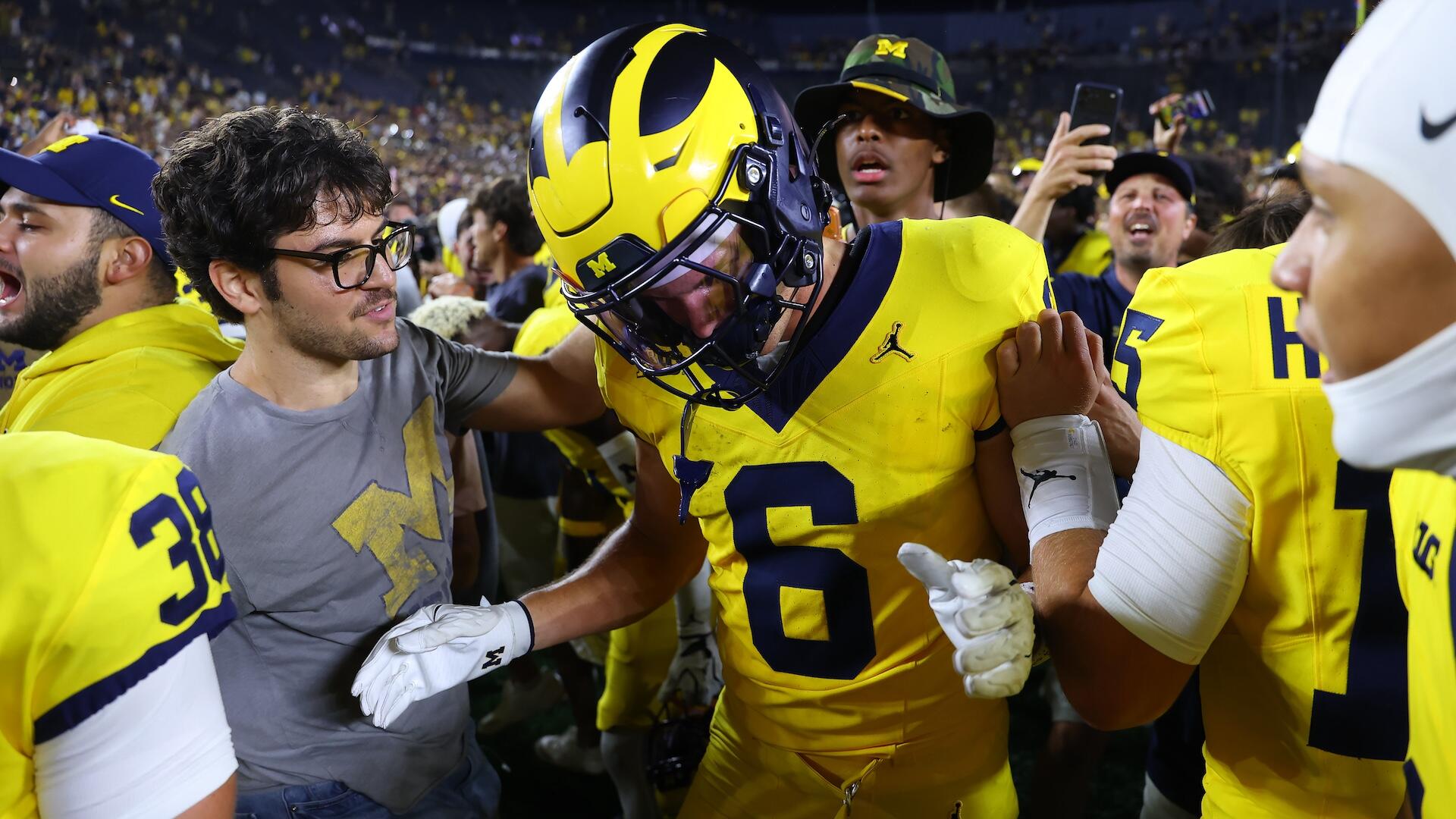 Coaches Poll top 25: Michigan plummets but remains, while LSU surges in Week 2 college football rankings