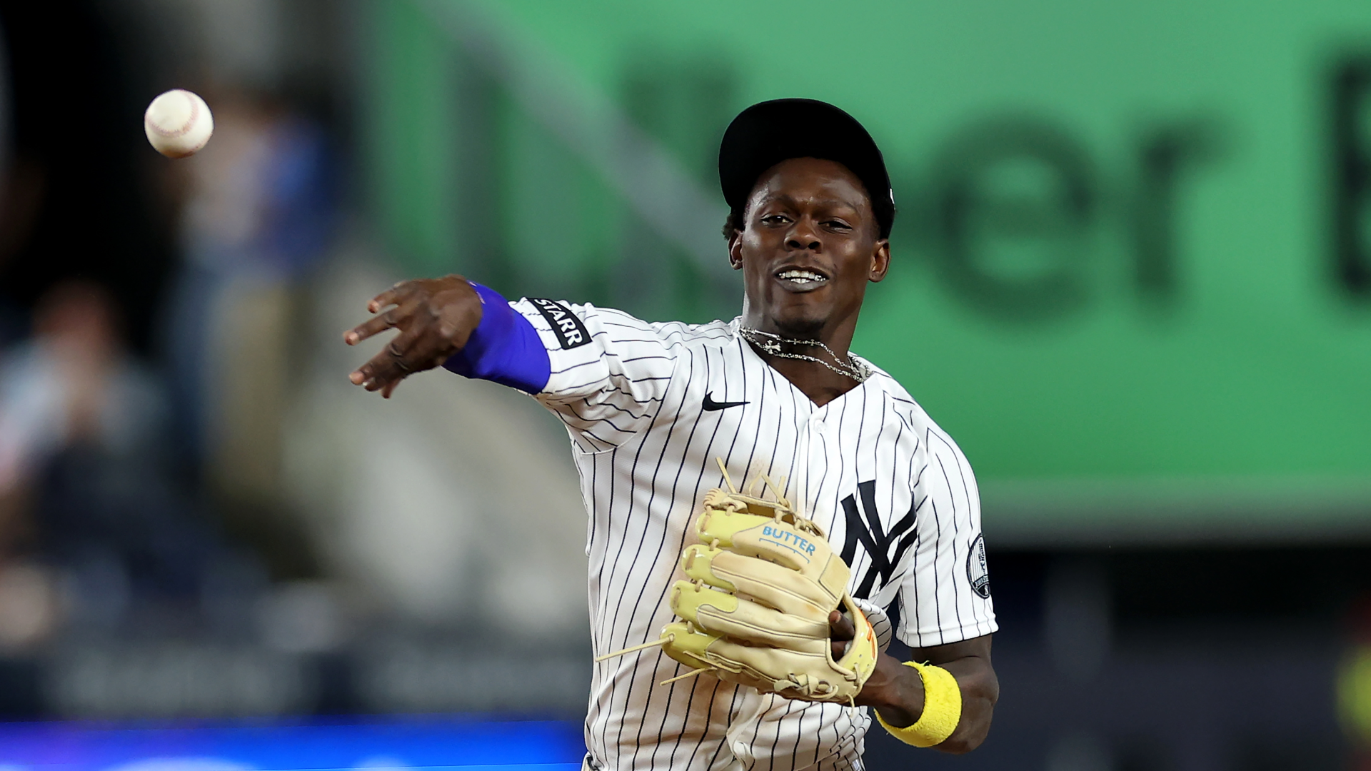 Jazz Chisholm Jr. lands on IL with sprained thumb in major blow as Yankees chase down AL East title