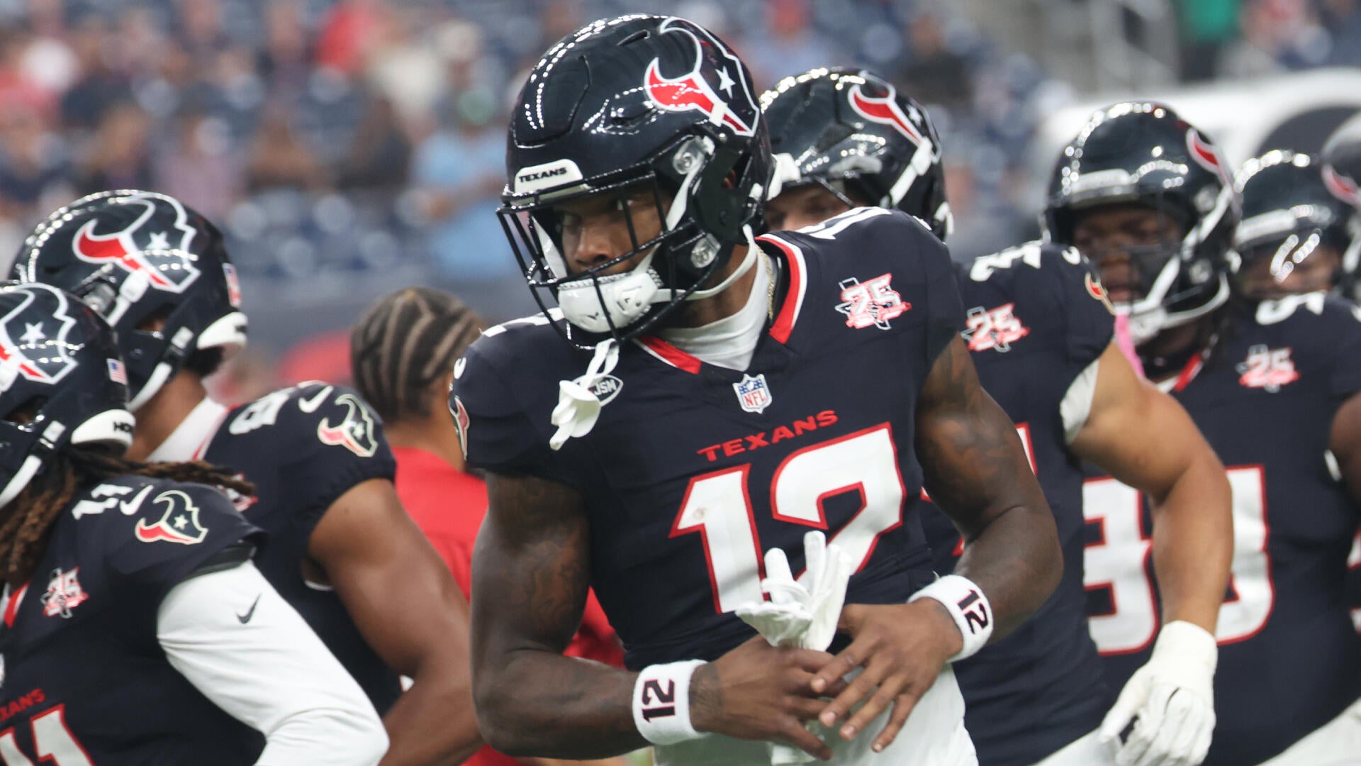 Source: Texans star Collins injures hamstring, uncertain to play Week 2