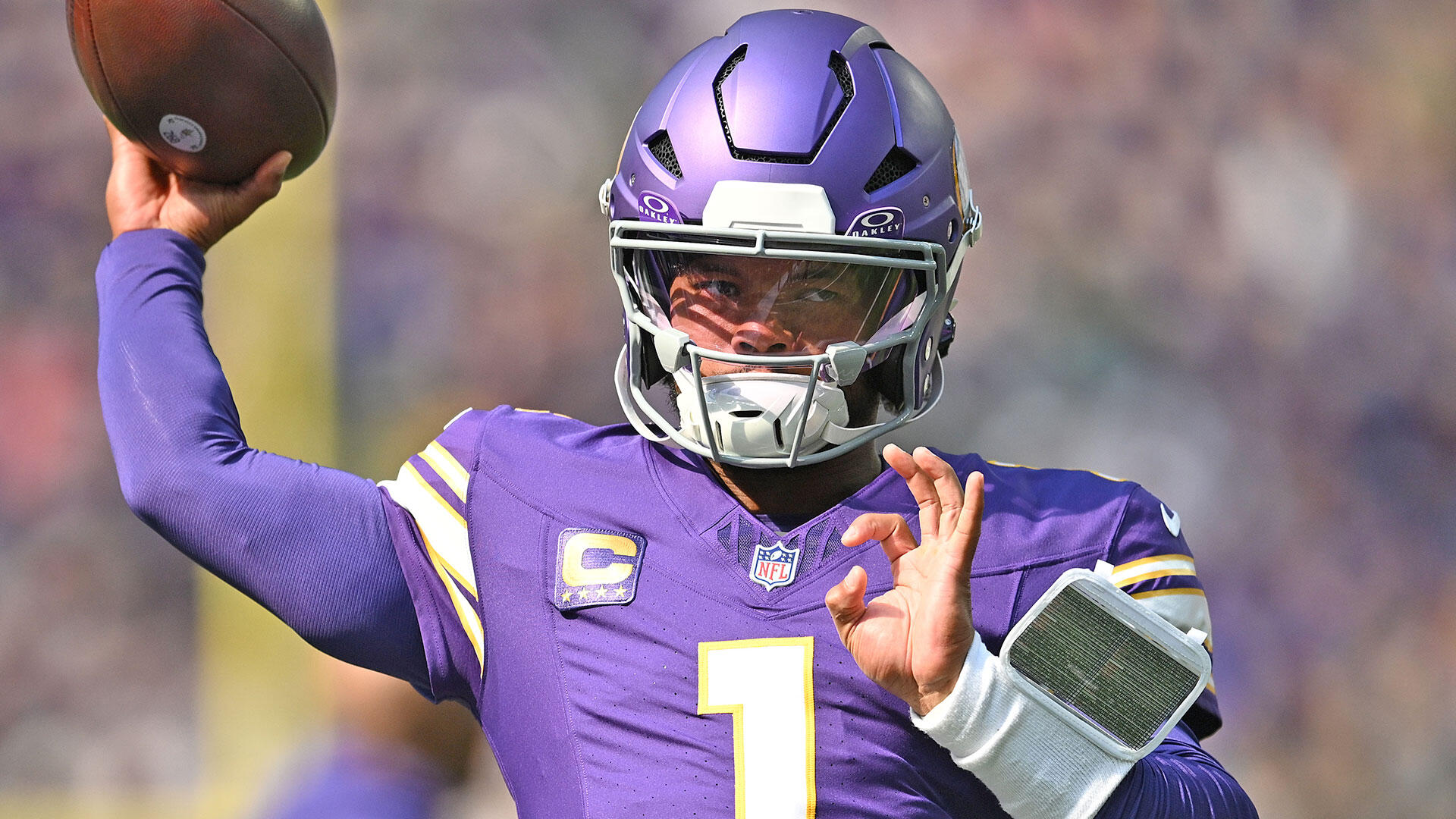 getty-kyler-murray-vikings-pregame.jpg
