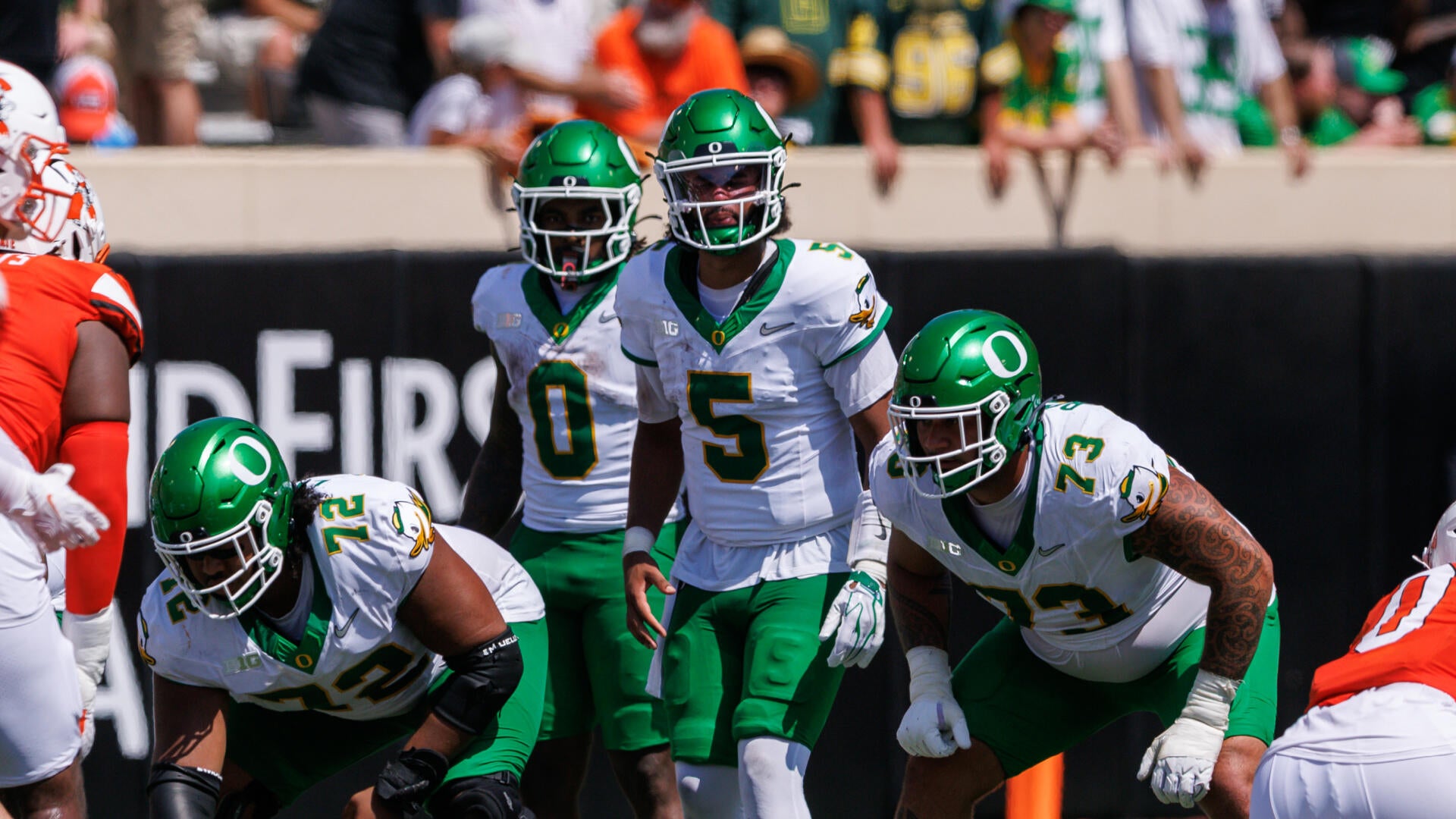 Dante Moore struggles as Oregon loses to 24-point underdog Oklahoma State