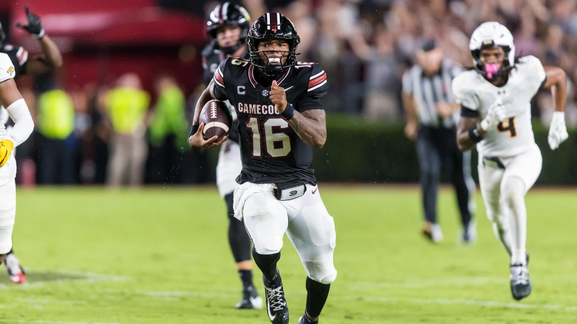 2026 Week 3 College Football: Computer Model Favors Notre Dame, South Carolina