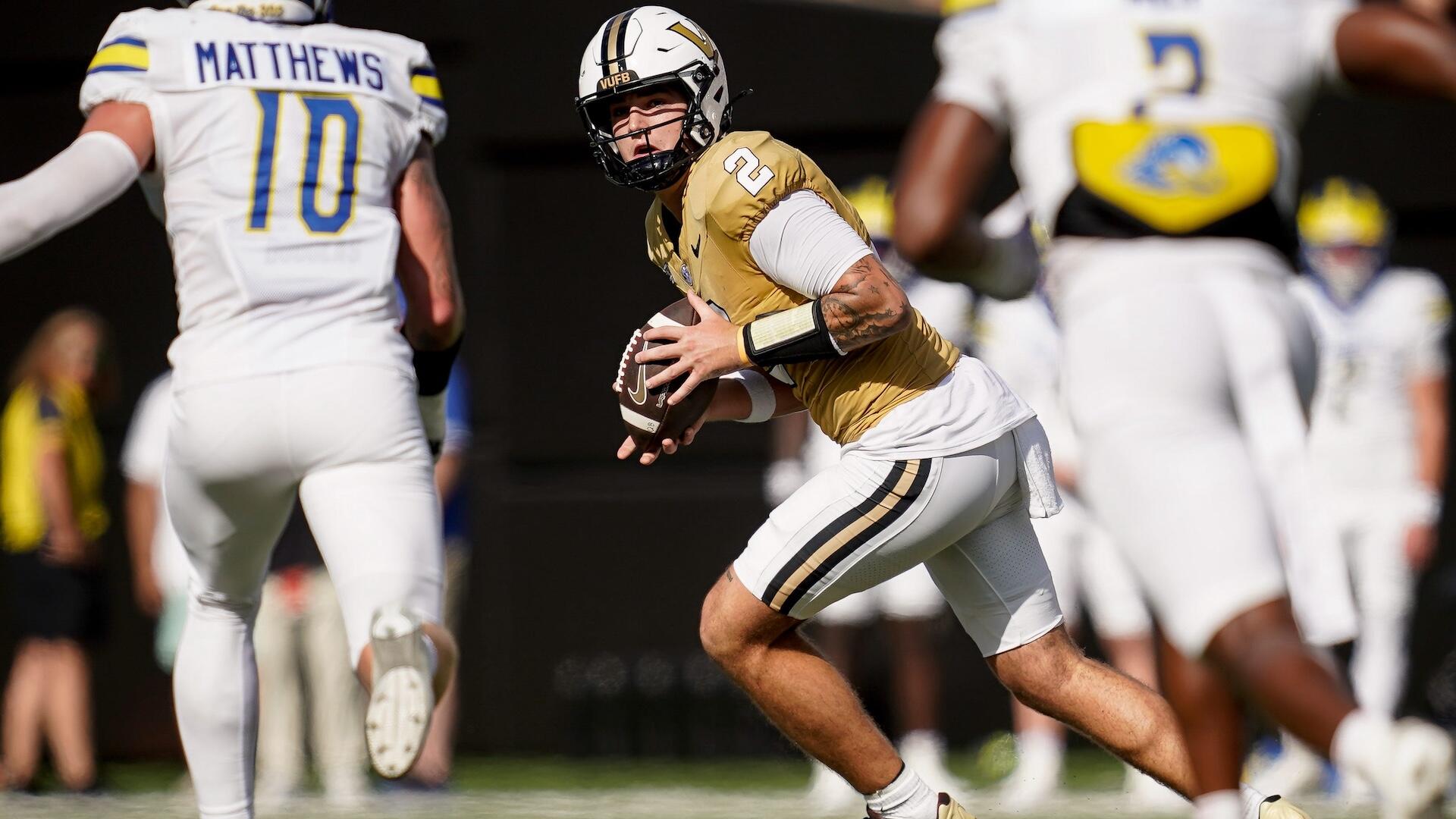 Vanderbilt expected to start five-star freshman QB Jared Curtis against NC State on Saturday