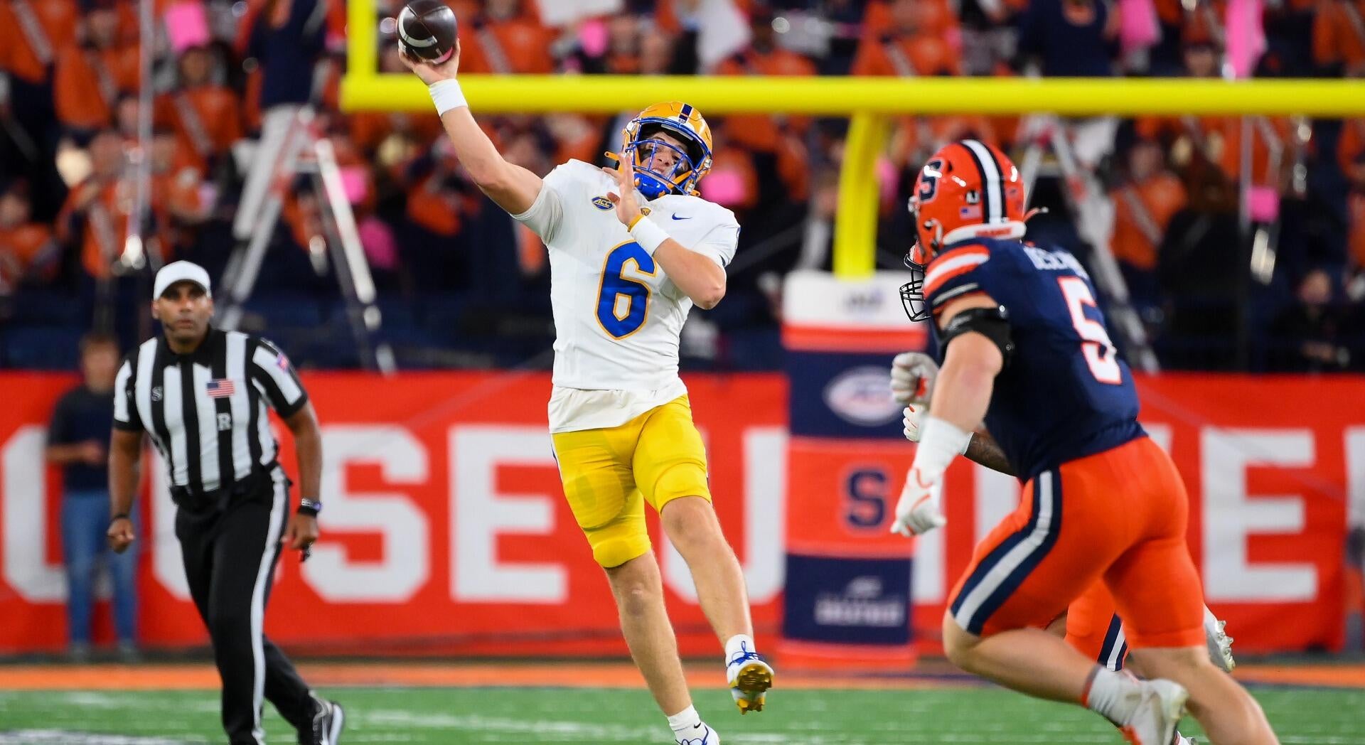 Syracuse vs. Pittsburgh Thursday CFB odds, picks: Panthers should extend 11-game home win streak in ACC series