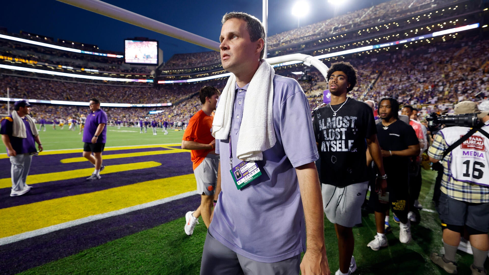 Will Wade explains LSU's 'unconventional' four-player roster: 'We're going to be unapologetic about it'