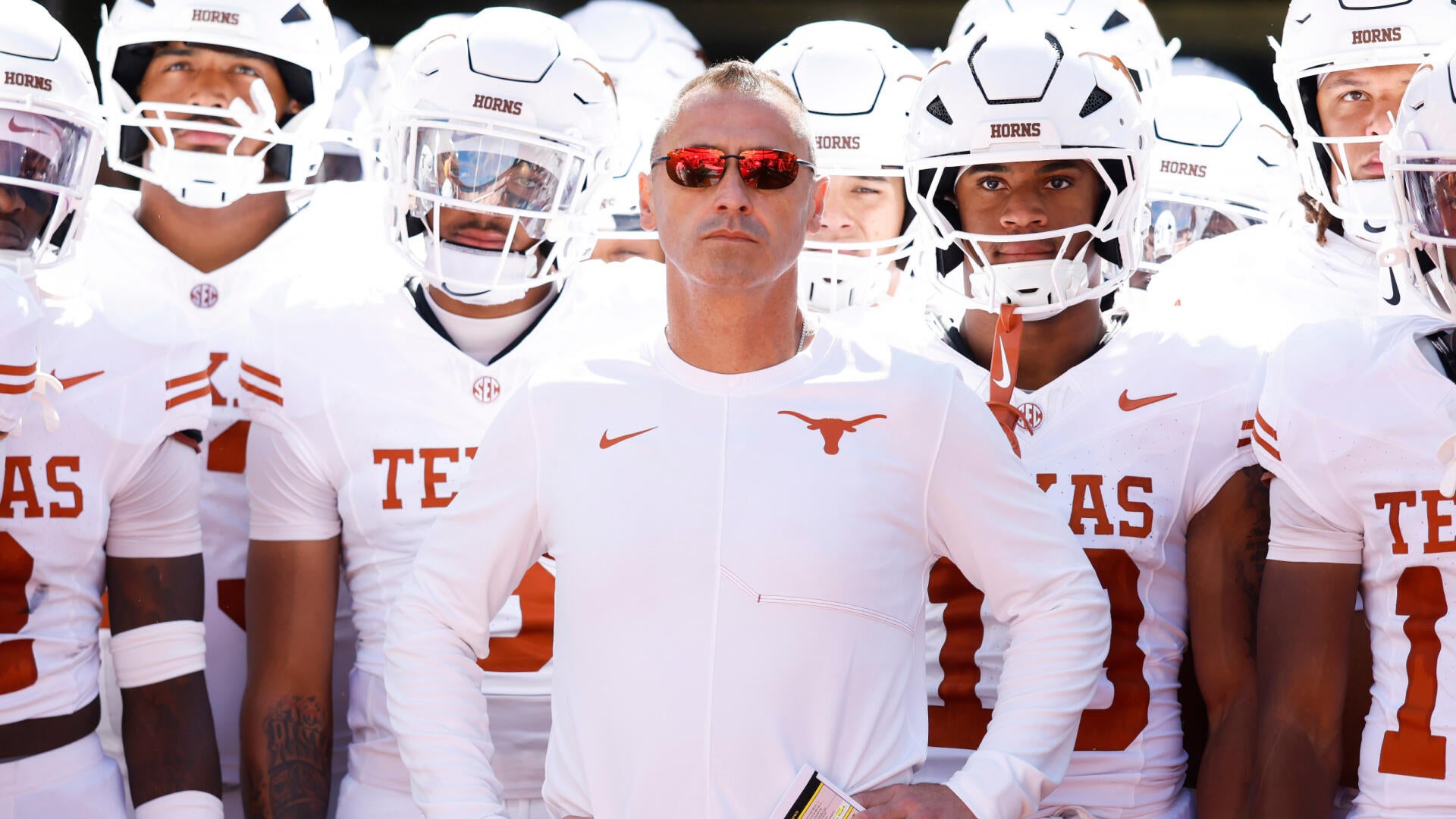Week 4 overreactions: No. 1 Texas is a paper tiger -- and we need player fines in college football