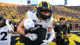 College football winners, losers in Week 4: Iowa emerges as Big Ten title threat, John Mateer struggles again