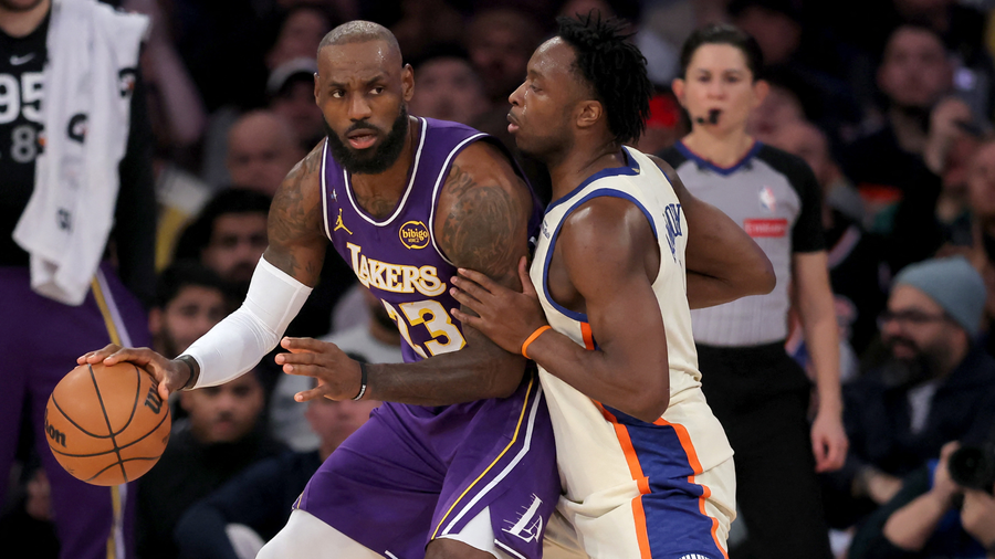 Today at 10:21pm LeBron James confirms he nearly joined the Knicks, will live part-time in New York while playing for 76ers