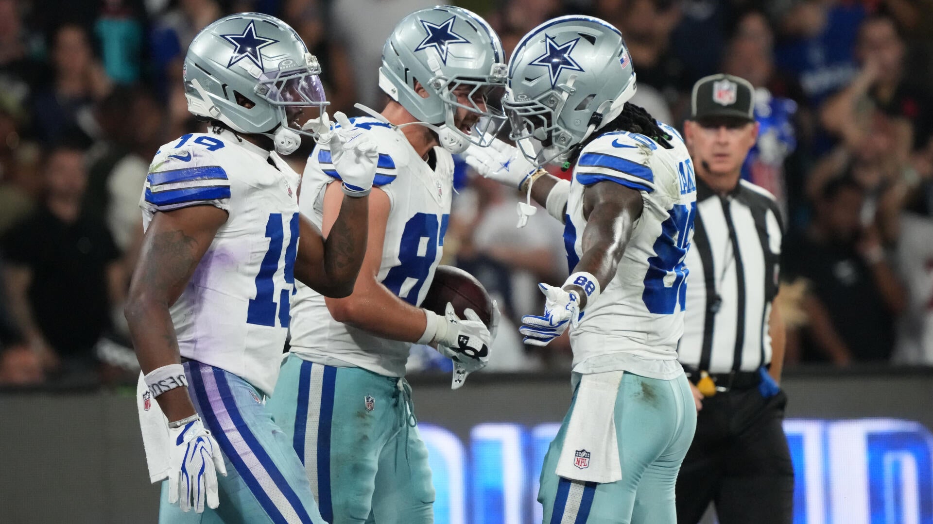 Week 5 NFL score predictions, odds, picks, betting advice: Proven model locks in projections for every game