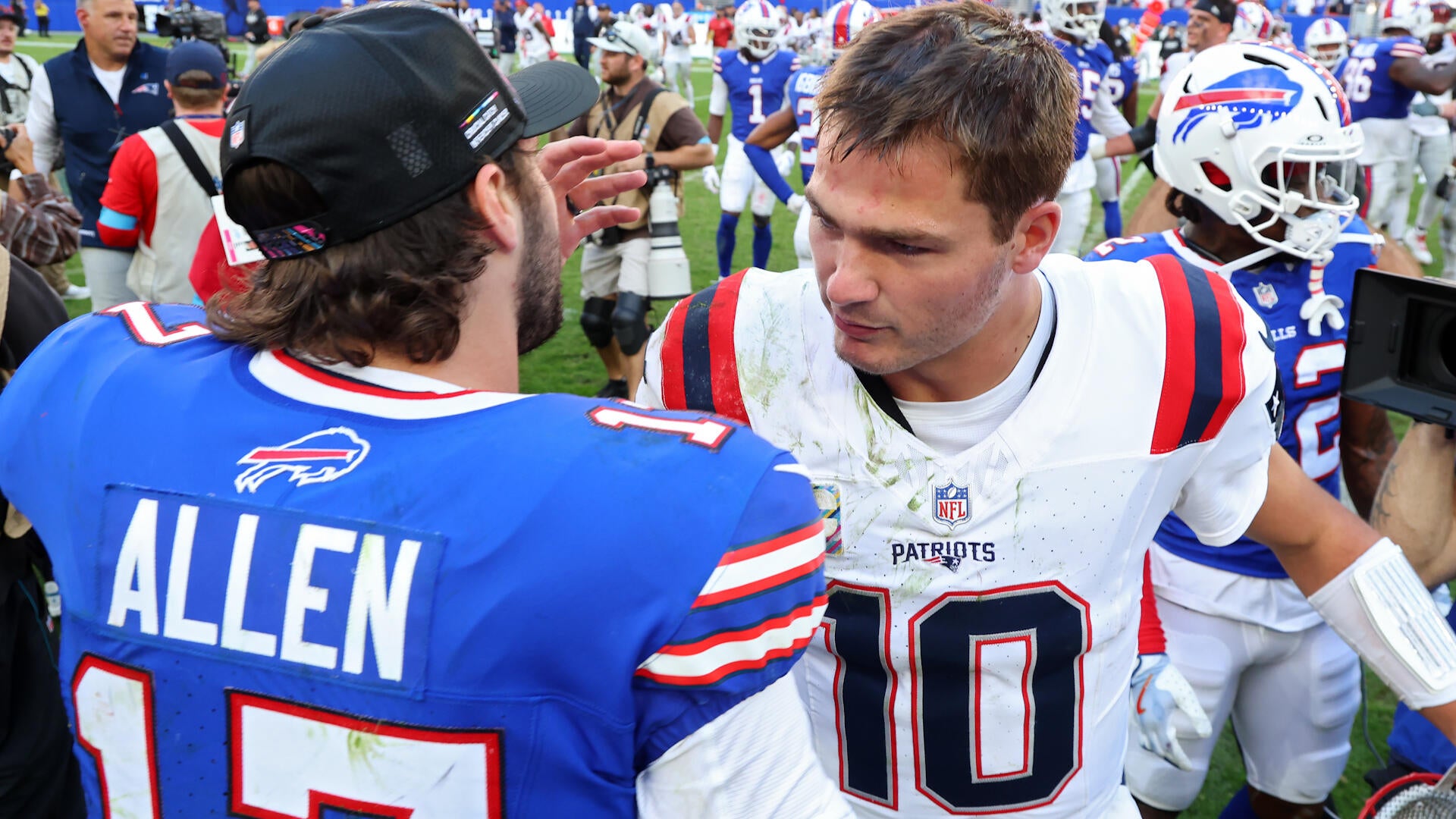 https://sportshub.cbsistatic.com/i/2026/10/04/479f186e-54d3-4c91-95a6-78beeec4fb3a/maye.jpg