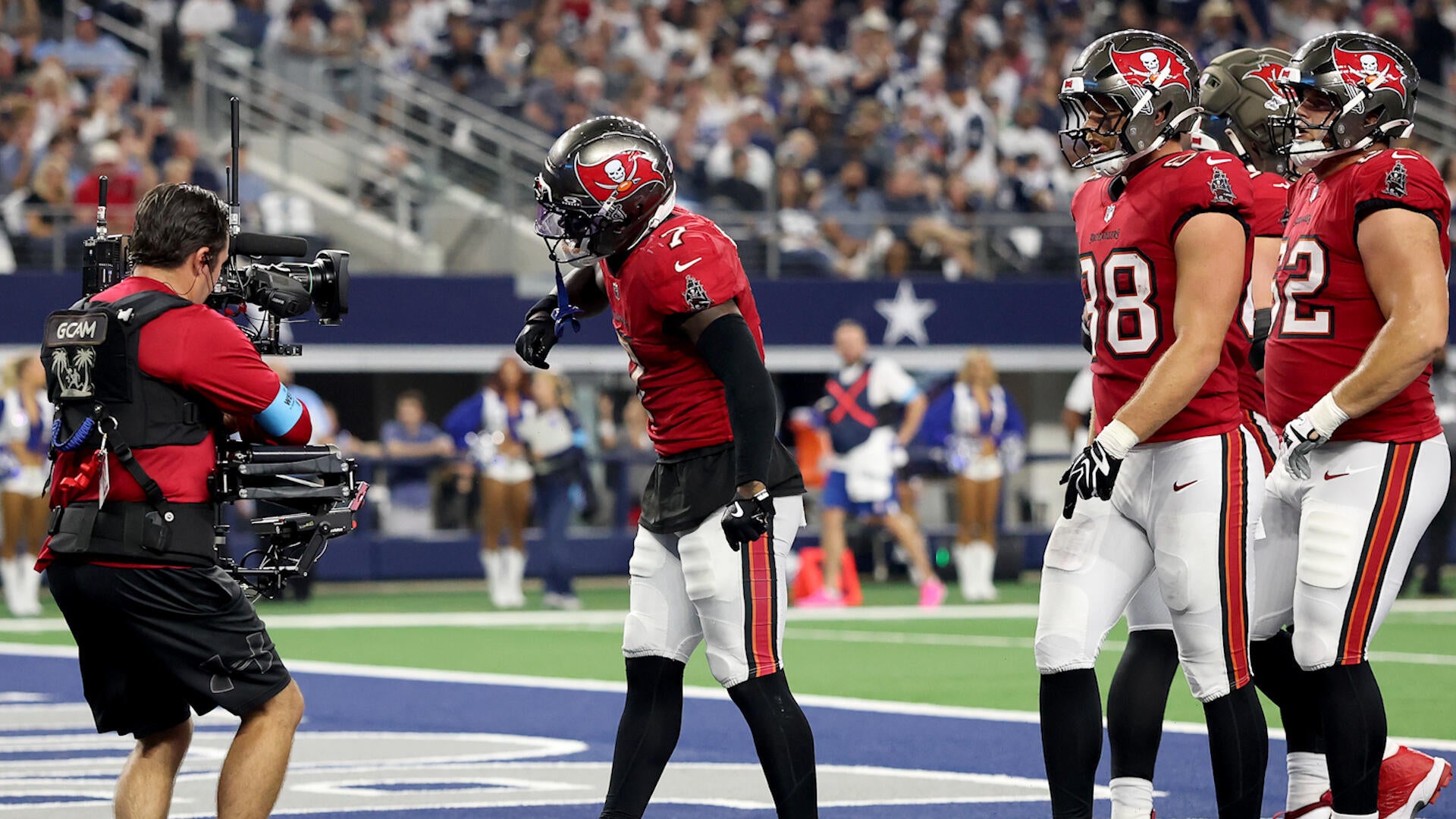 Cowboys Collapse In 3rd Quarter As Buccaneers Get Upset Win