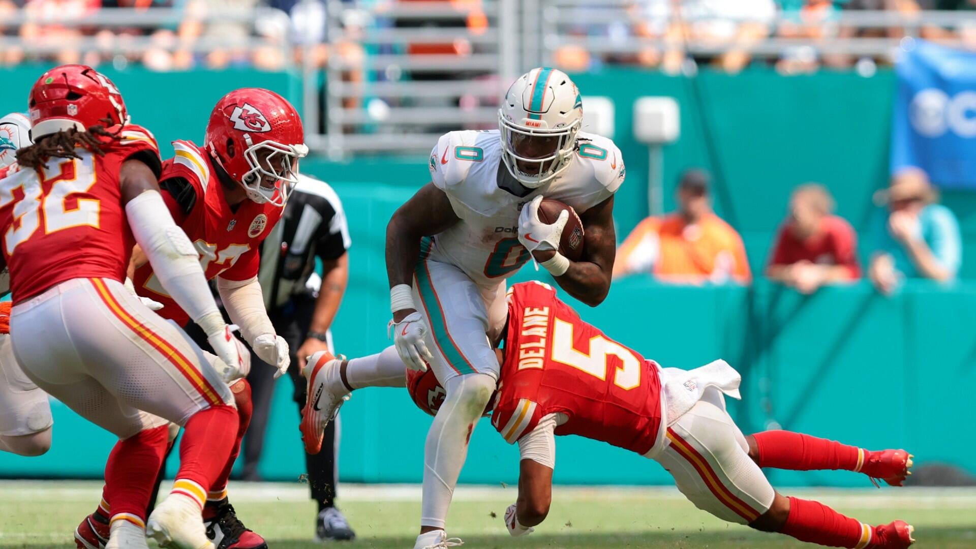 Self-learning AI releases NFL picks, score predictions for every Week 5 game