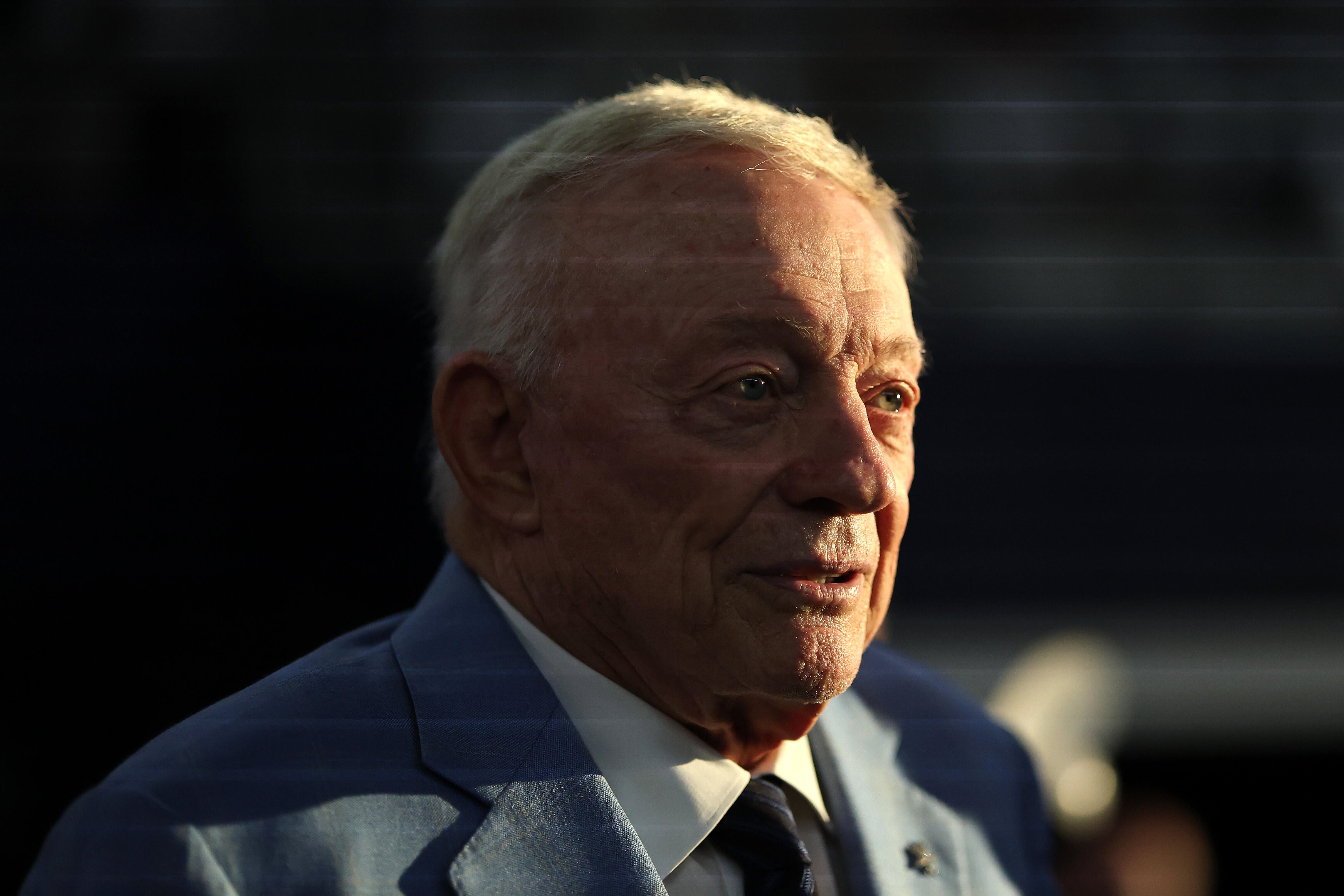 Cowboys' Jerry Jones expresses interest in making trades despite embarrassing loss to Buccaneers