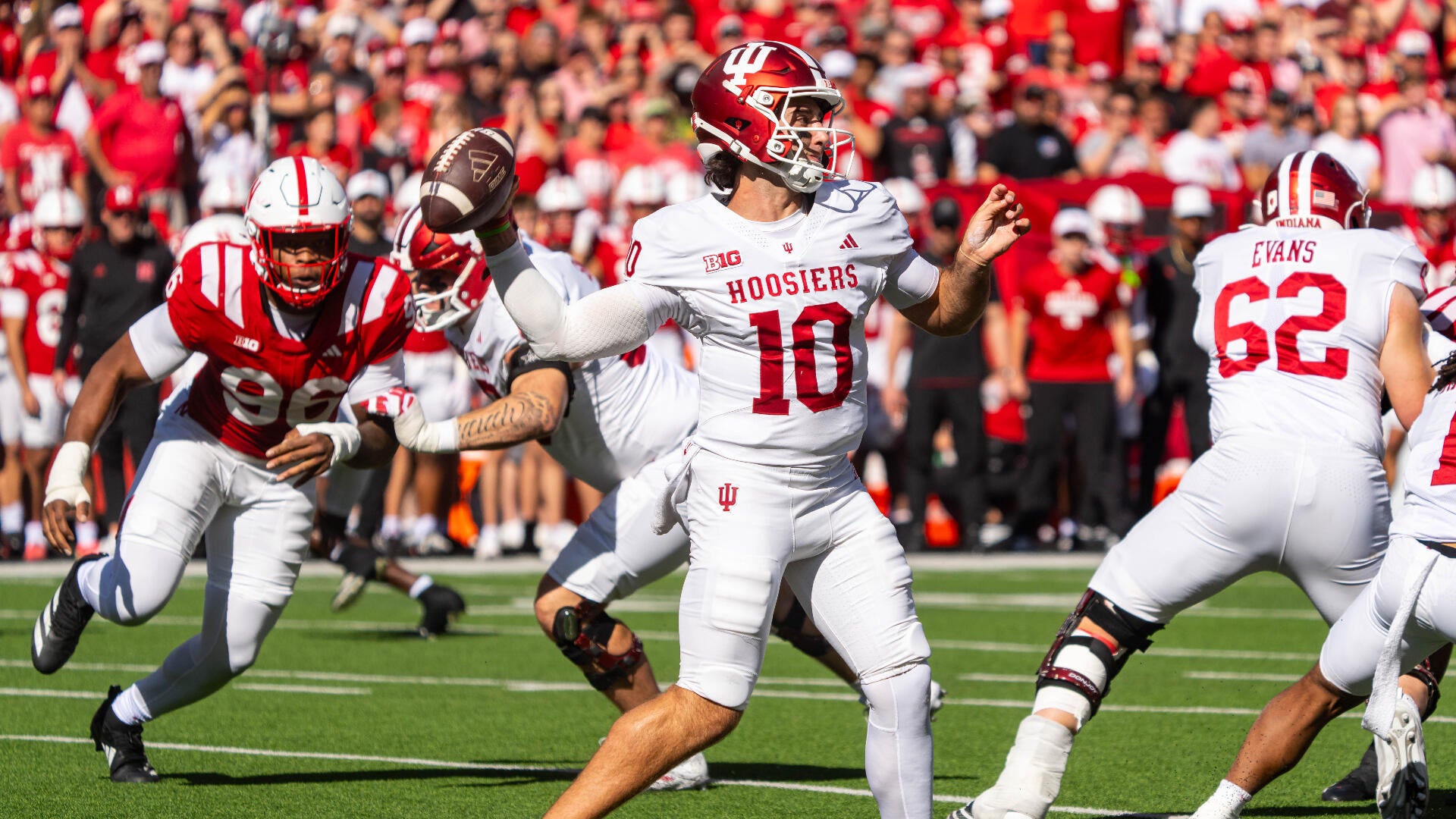 Indiana vs. Michigan odds, picks, predictions, line, spread: Saturday college football betting preview
