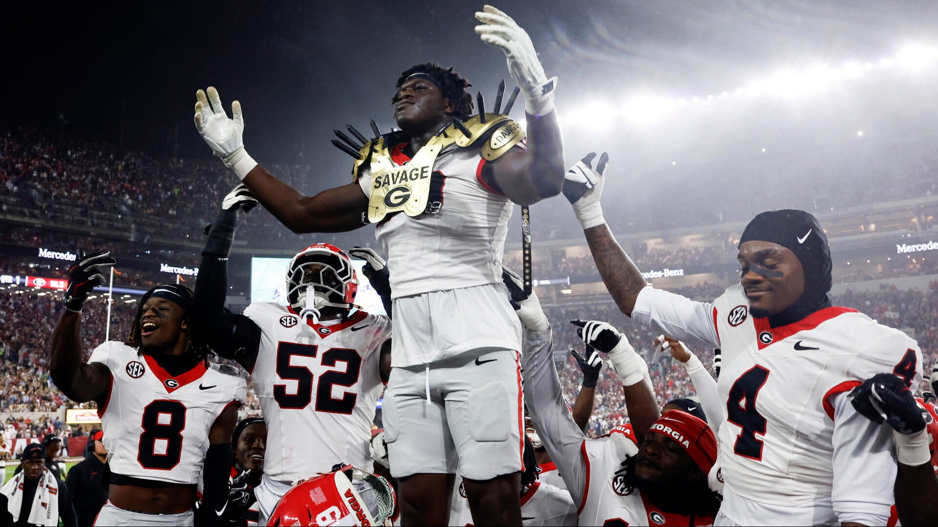 Georgia new No. 1 in AP poll; Texas falls to 7, Ducks go unranked