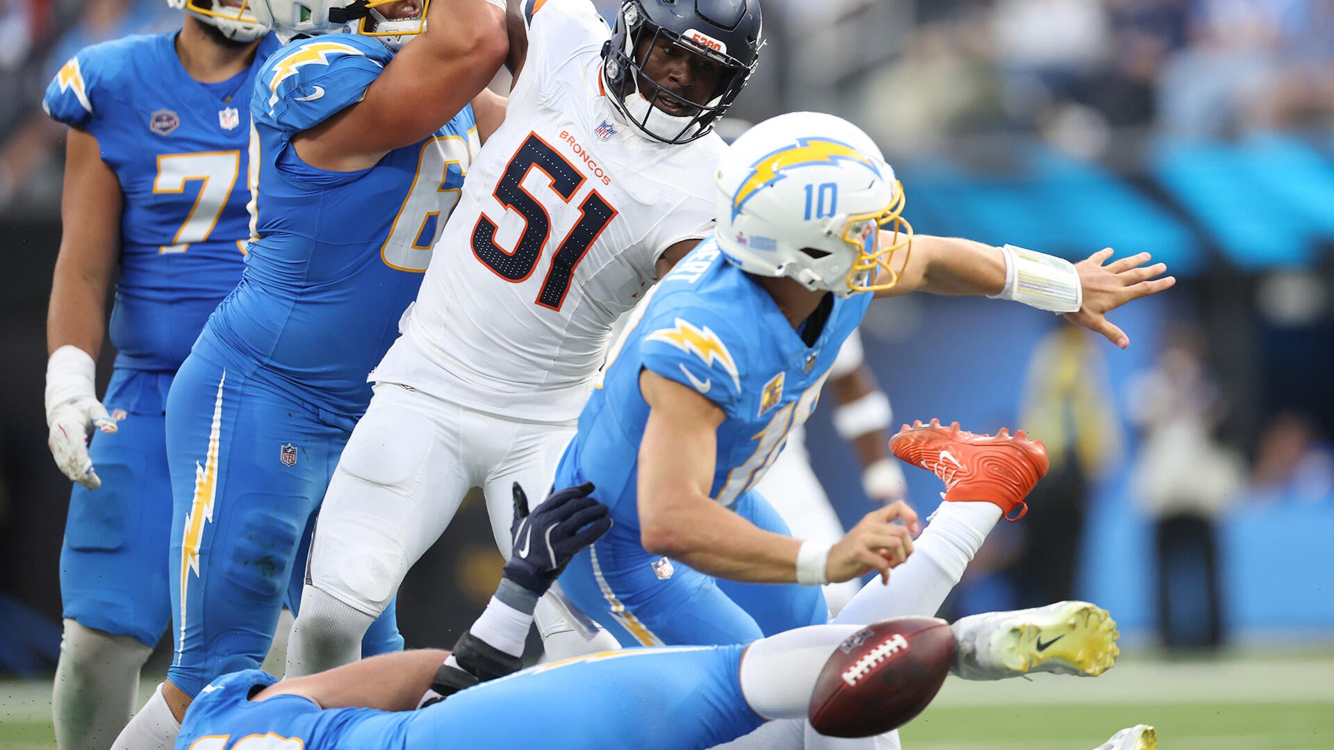 Chargers Fall to 0-5 After Broncos Comeback