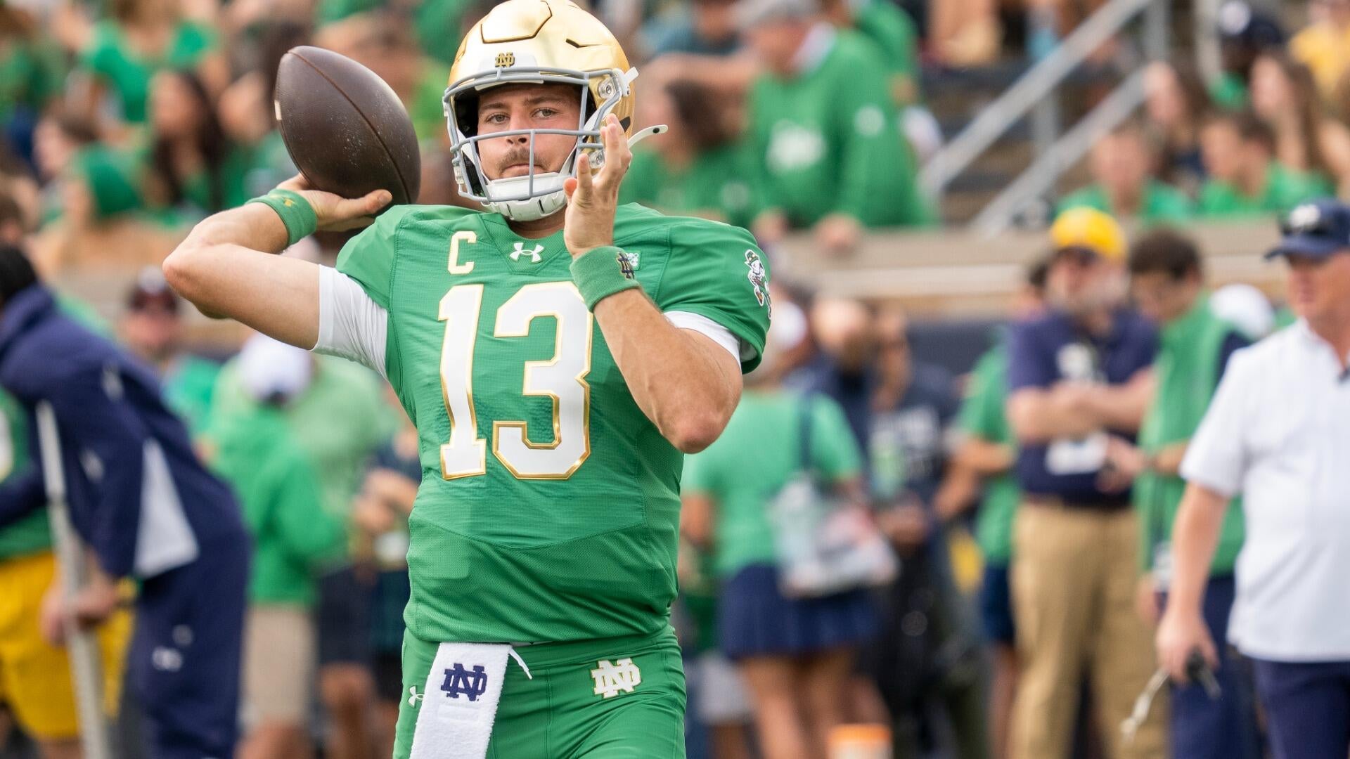 CFB Week 7 QB Battle: CJ Carr vs. Bear Bachmeyer