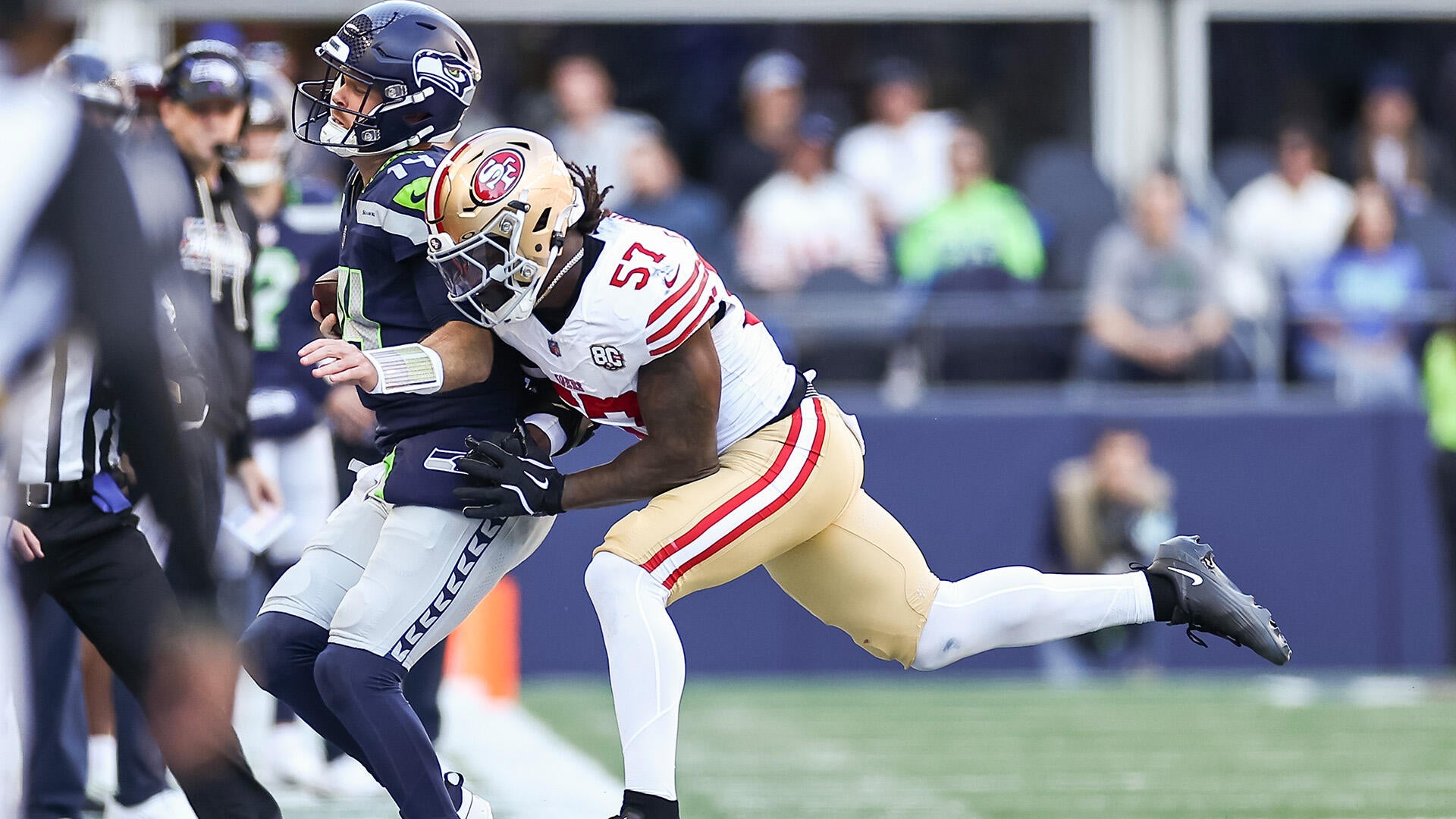 NFL Suspends Dre Greenlaw 1 Game for Head-Butt
