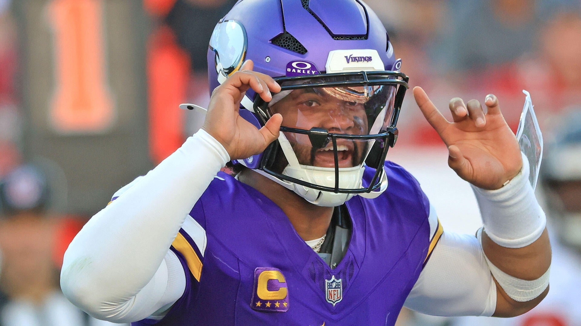 NFL Week 7 picks, odds: Vikings and Chiefs stay undefeated, while Cardinals pull off another upset