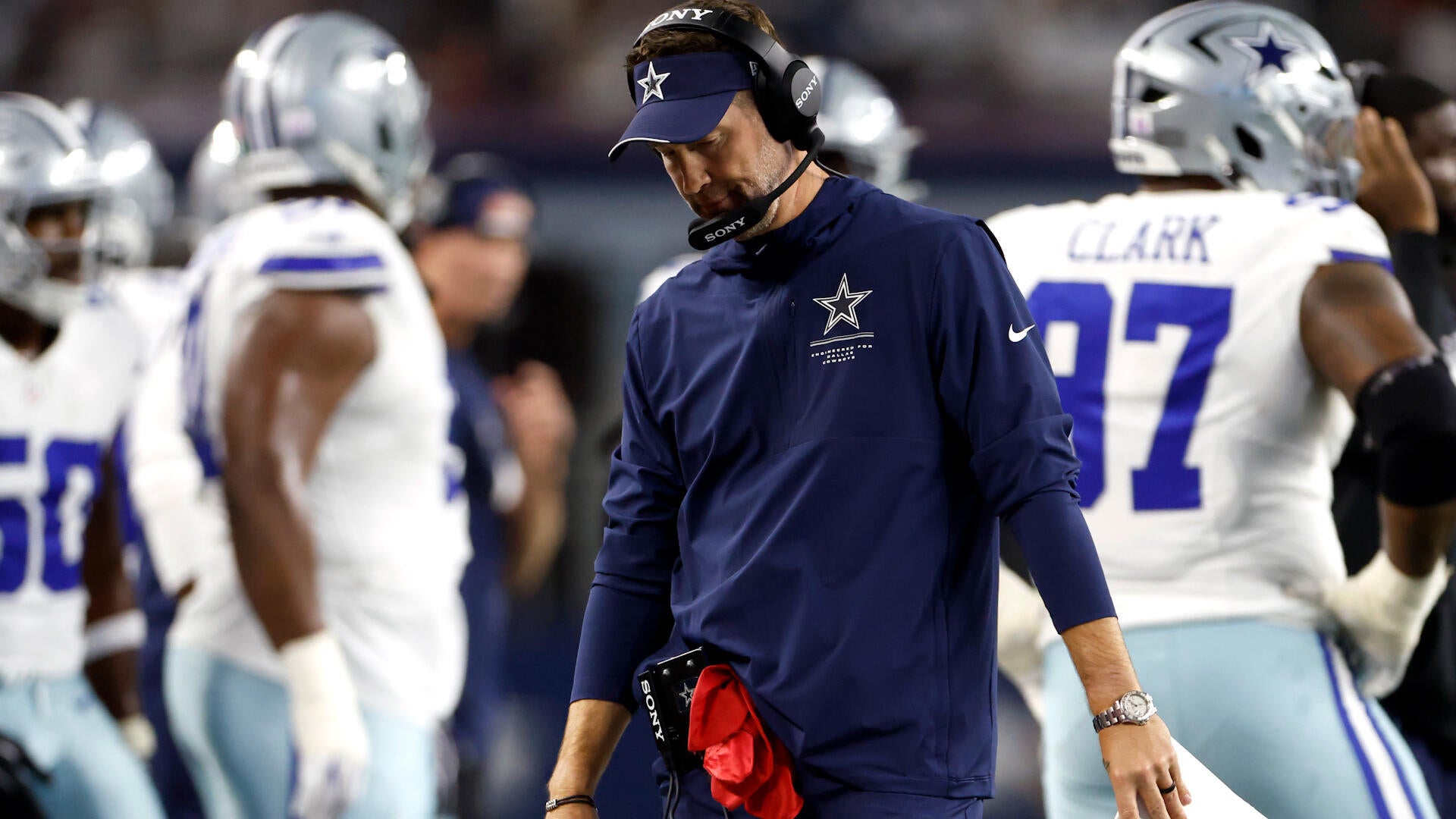 Cowboys Knock Out Nearly Half of Circa Survivor Field