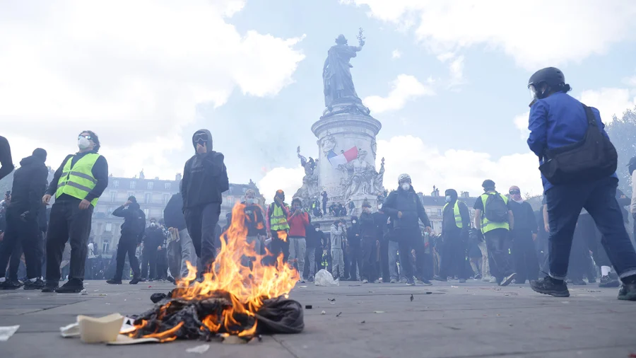 Today at 7:56pm NFL, Saints address plans for Paris game during Week 6 as protests escalate in France