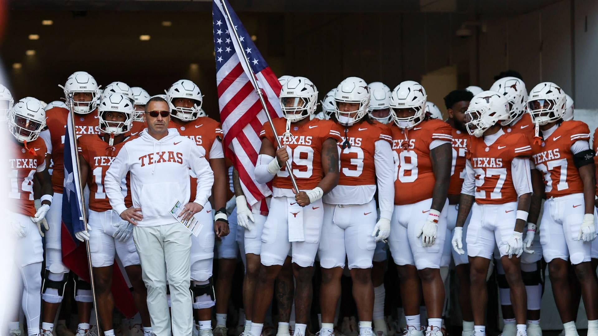 The Six Pack: Picks for Texas vs. Ole Miss, Houston vs. Utah and Tom Fornelli's lock of the week for Week 8