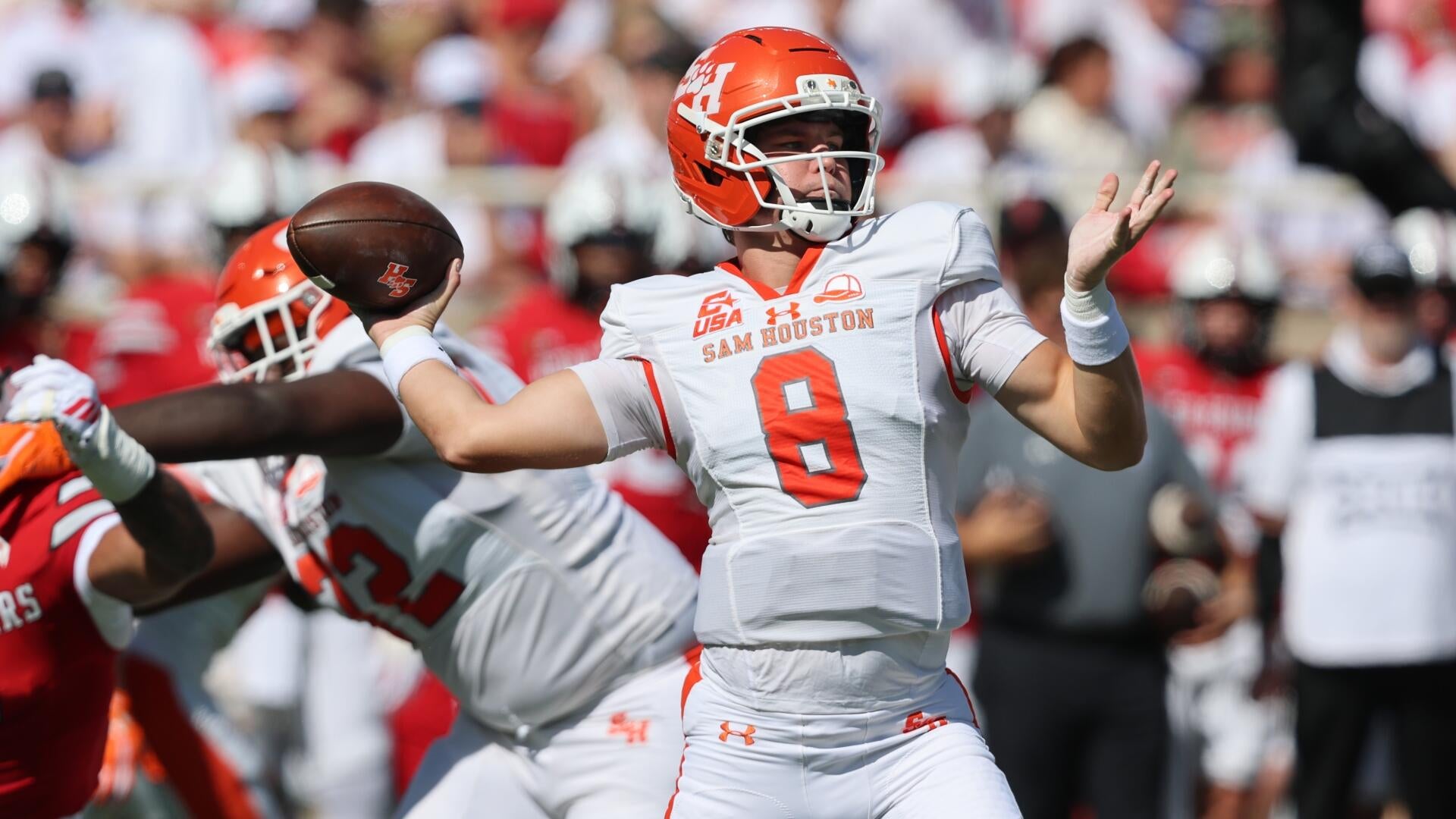 New Mexico State vs. Sam Houston odds, prediction: Week 8 college football Wednesday picks by proven model