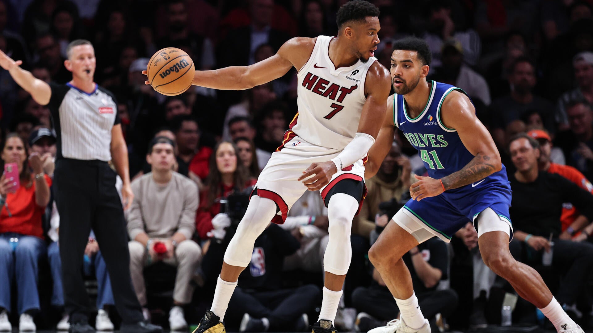 Giannis' 35-Point Heat Debut