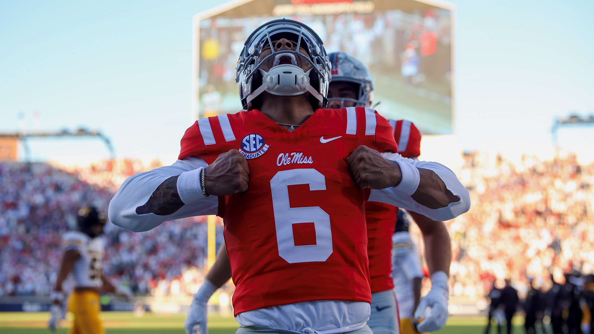 College football picks: Predictions against the spread, odds, betting lines for top 25 games in Week 8