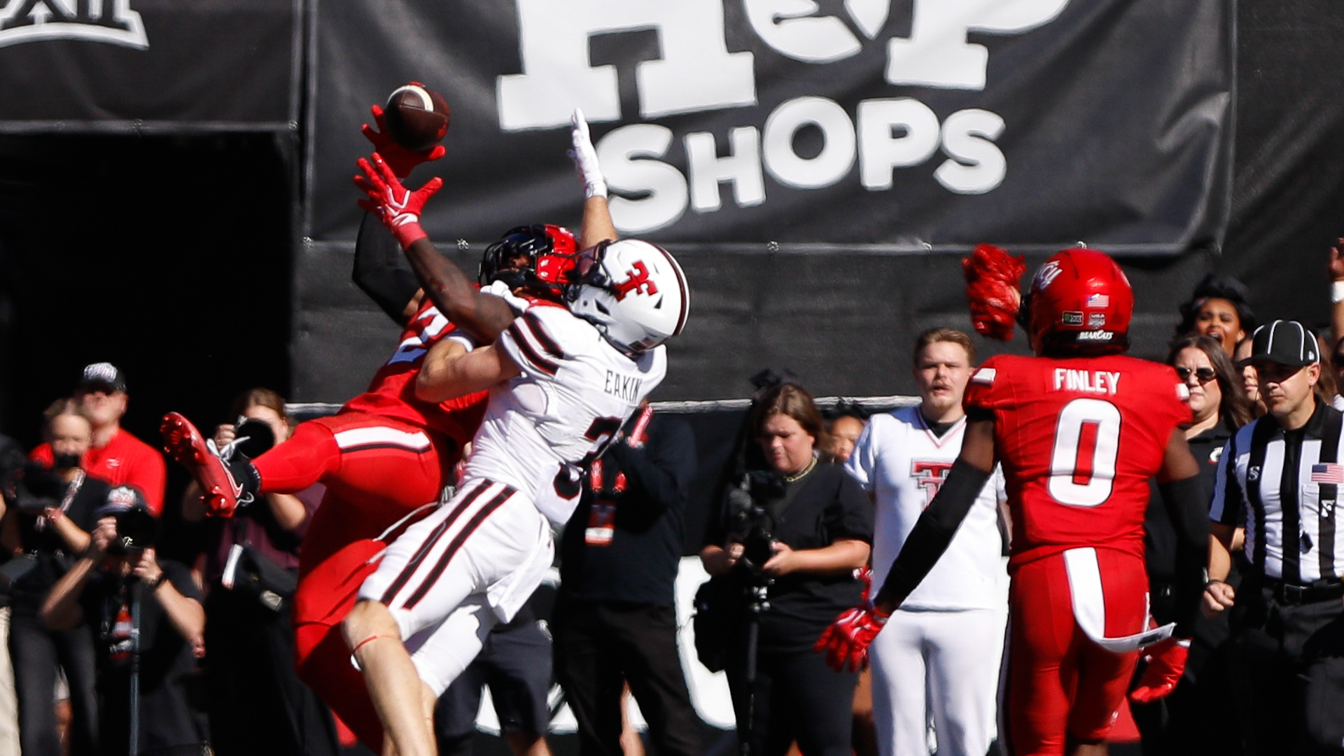 Cincinnati's upset win over Texas Tech throttles College Football Playoff picture in Big 12
