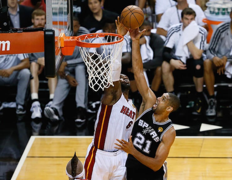 15 Times Lebron James Clutch Moments Saved The Day Cbssports 15 Times Lebron James Clutch Moments Saved The Day Cbssports