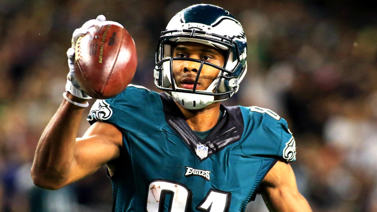 Philadelphia Eagles place WR Mack Hollins on IR 