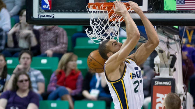 Rudy Gobert reverse dunk
