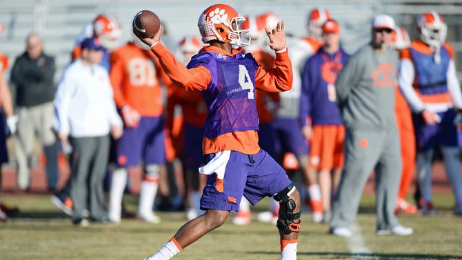 deshaun-watson-clemson-prac.jpg