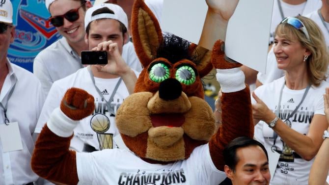 spurscoyote.jpg