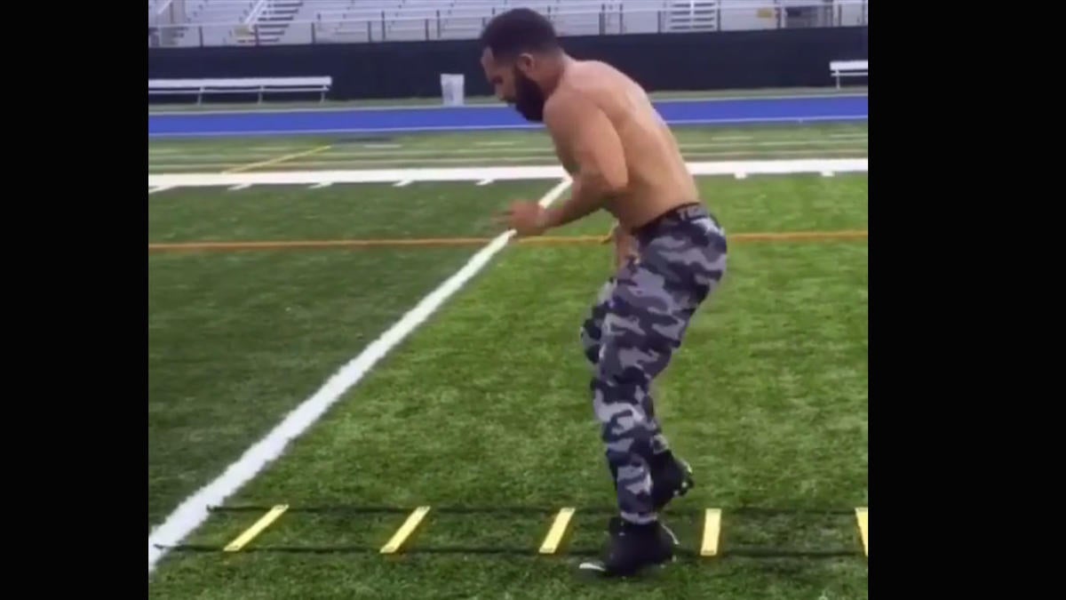 WATCH: This guy's insane footwork is worthy of the NFL combine ...