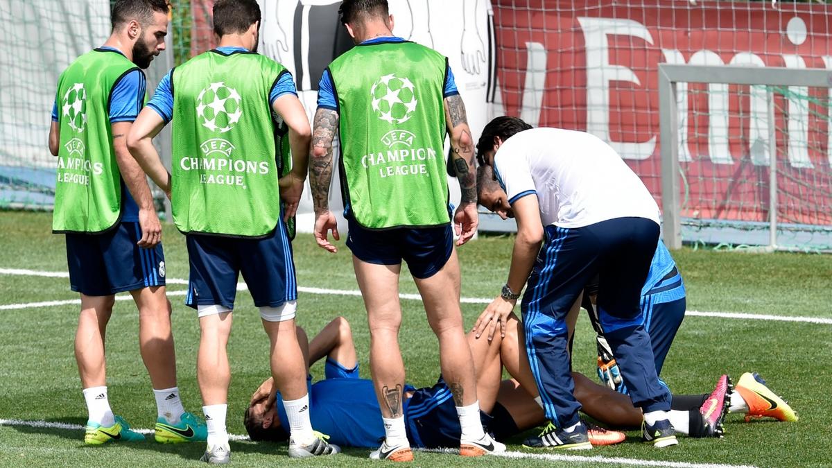 Real Madrid on alert as Ronaldo injured days ahead of Champions League ...